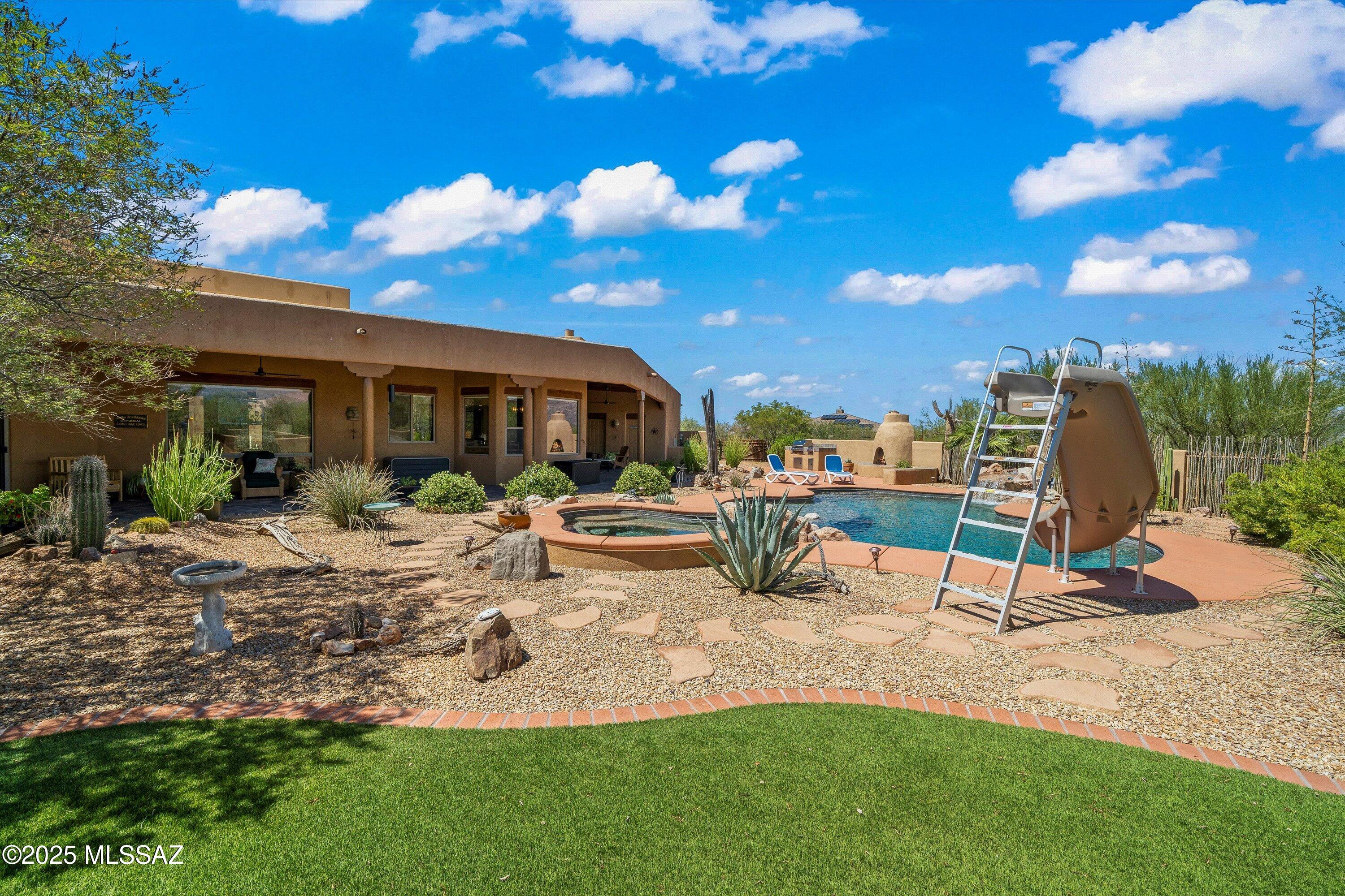 Coyote Creek (1-395) - Residential
