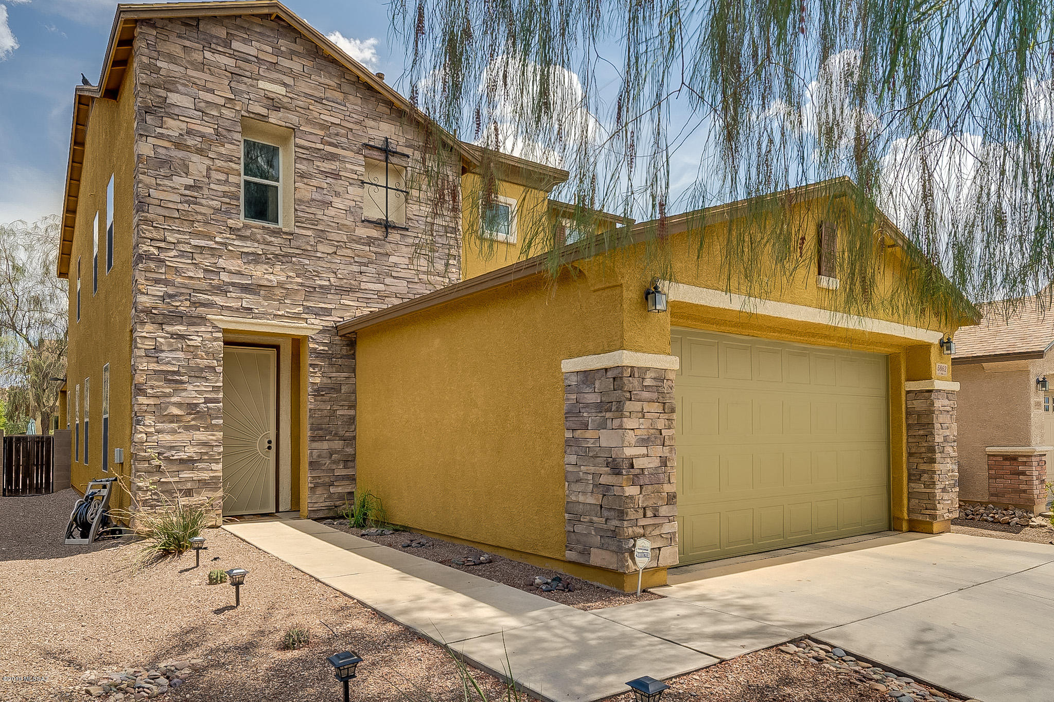 Awesome 4bdrm, 3 ba flr plan, w/a new roof scheduled. High ceilings & custom interior paint. The plank laminate in formal living area & family room, & the large tile in kitchen is easy to maintain. The spacious kitchen has tons of counter space, cabinets & upgraded stainless appliances to include a gas stove. The spacious master suite is a private oasis. The bathroom with walk-in shower, garden tub, and large walk-in closet. The 3 additional bdrms can easily fit a queen bed & dresser. The pool-sized backyard w/extended covered patio & fans is perfect for entertaining. Easy access to all essential shopping, I-10 & city attractions, this is a must-see property before purchasing elsewhere.
