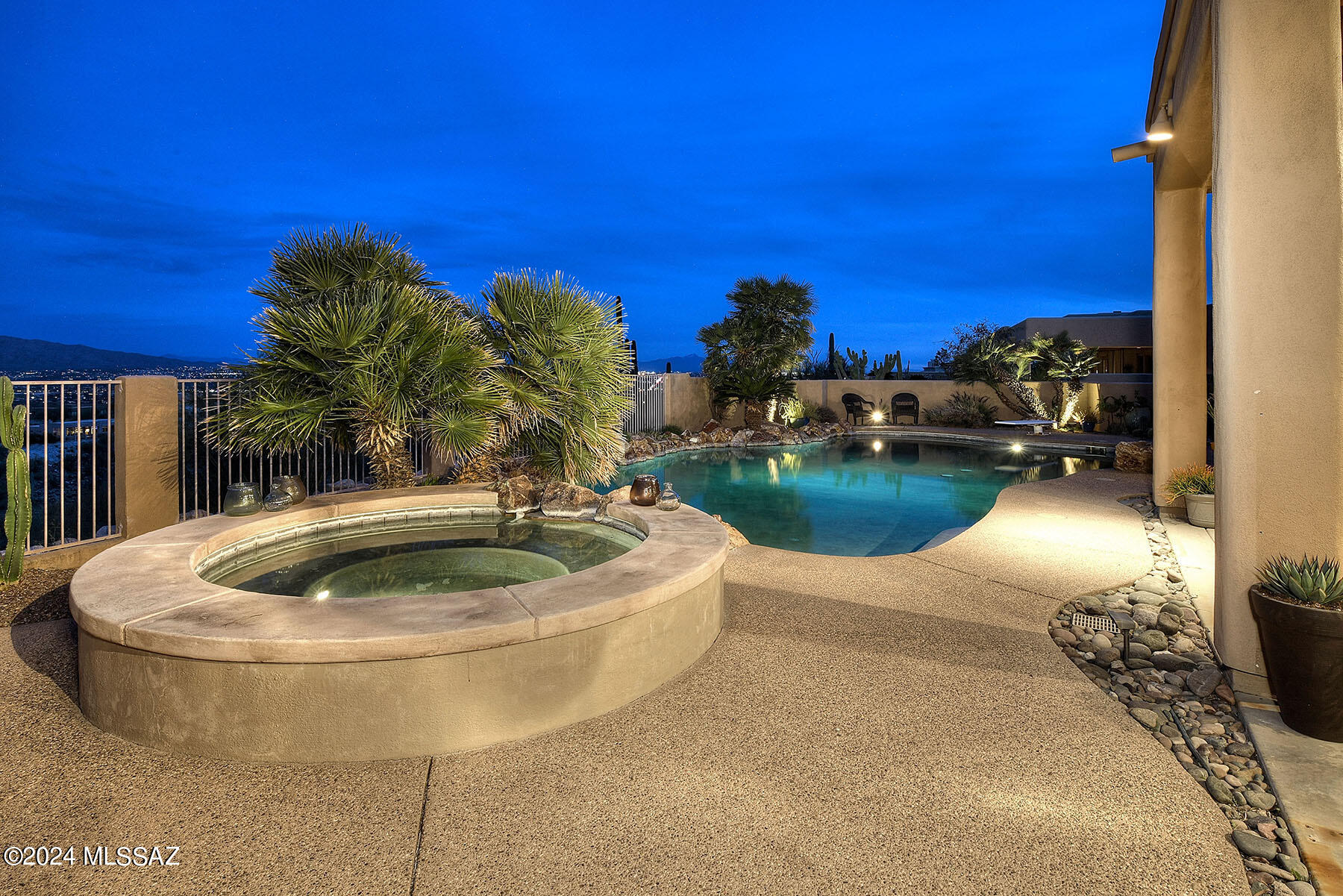 Sabino Mountain (1-290) - Residential