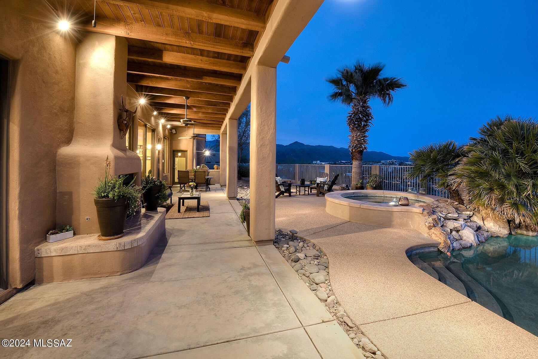 Sabino Mountain (1-290) - Residential