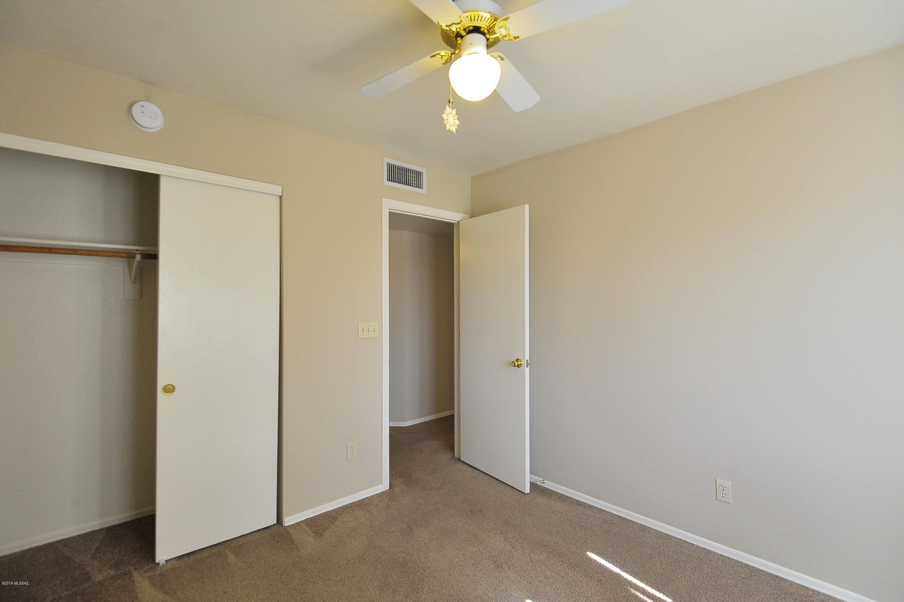 Country Club Estates NO. 1 - Residential Lease