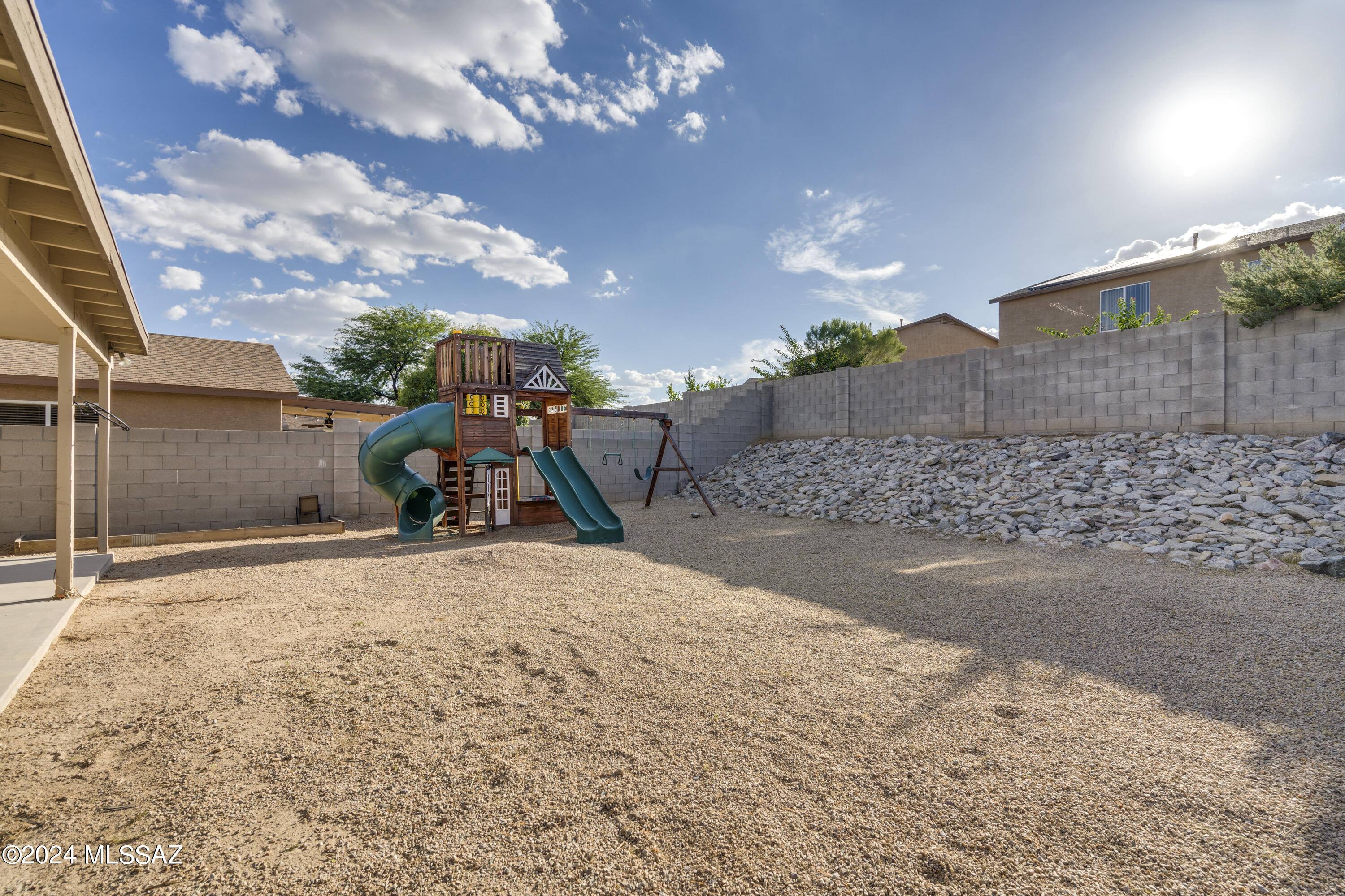 Santo Tomas Villas (1-354) - Residential