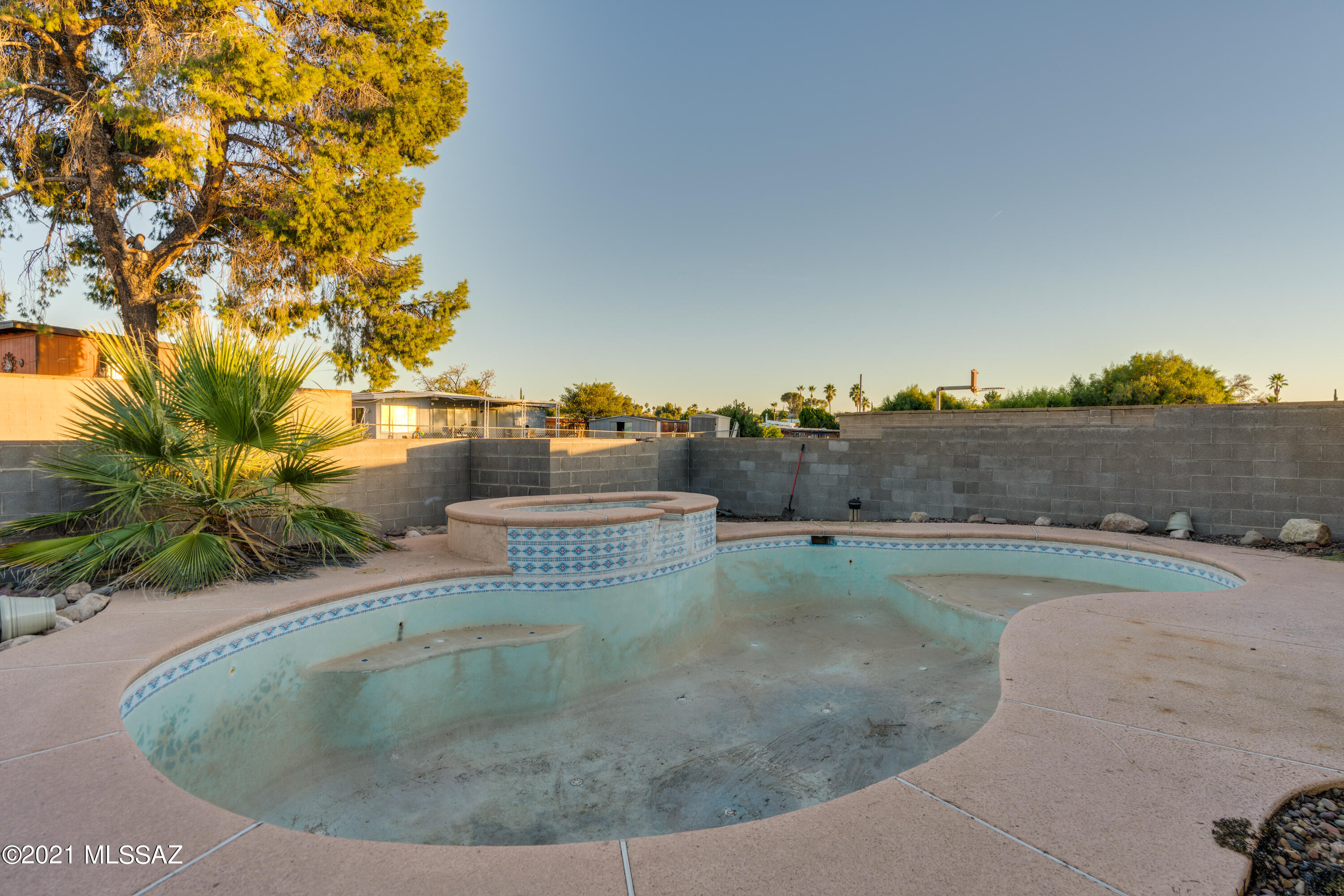 Rolling Ridge (32-75) - Residential
