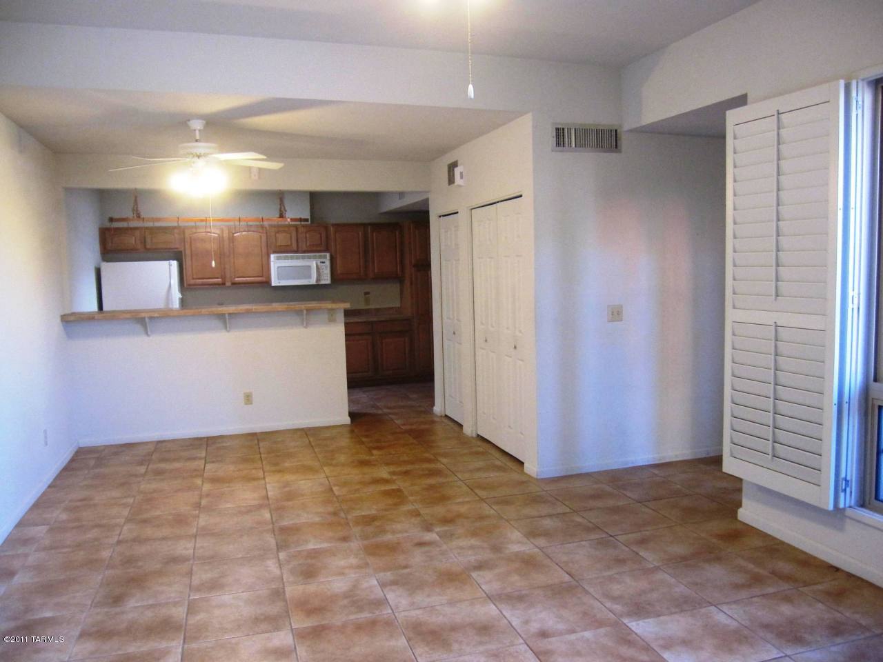 Reflections in the Catalina Condominium - Residential Lease