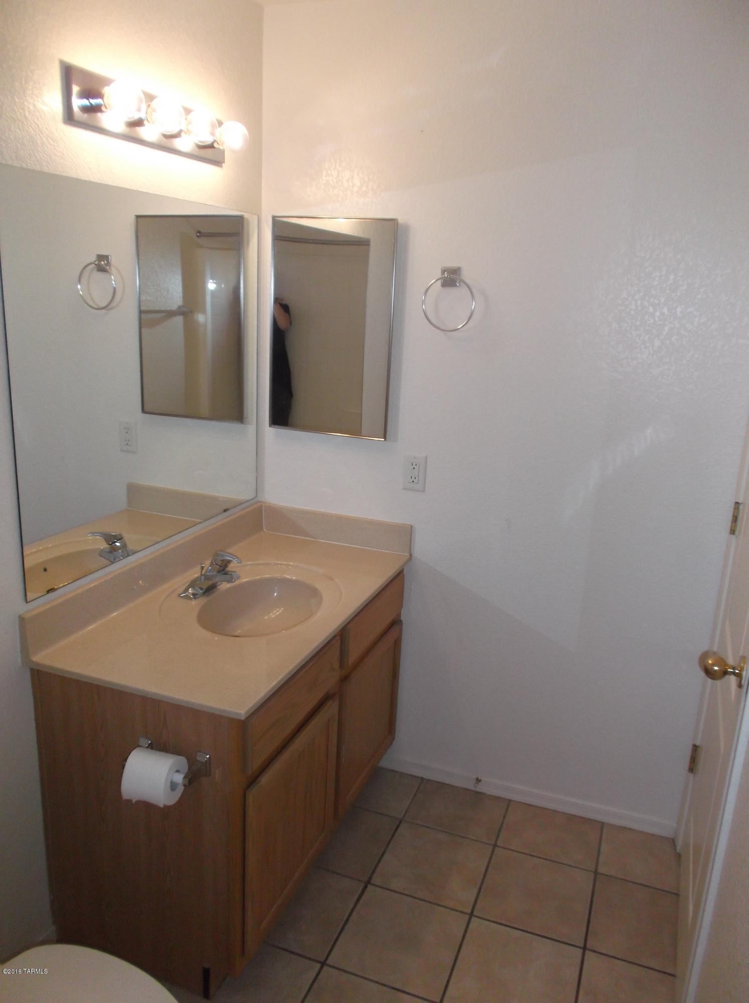 Casa Del Rio (1-74) - Residential Lease