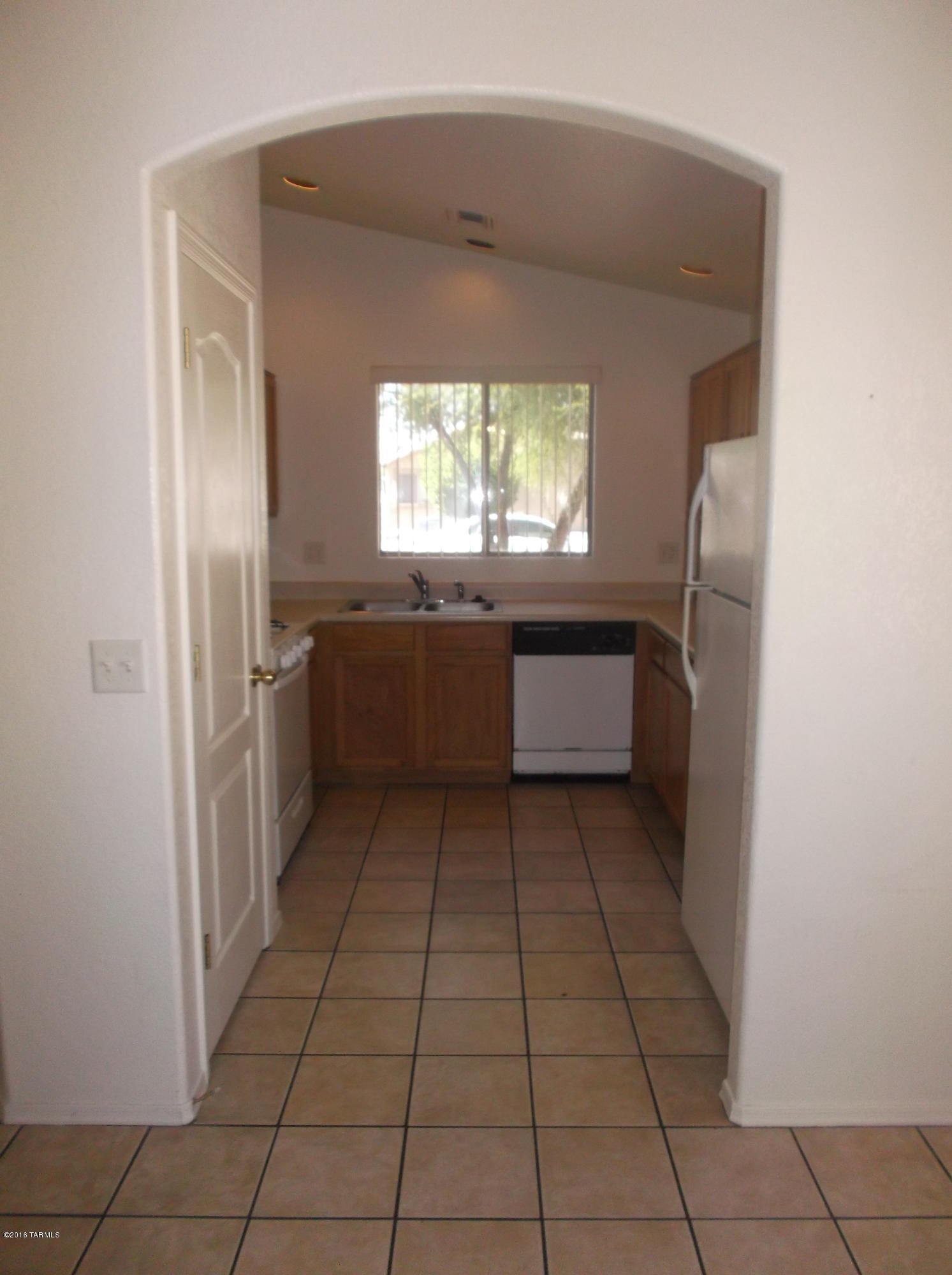 Casa Del Rio (1-74) - Residential Lease
