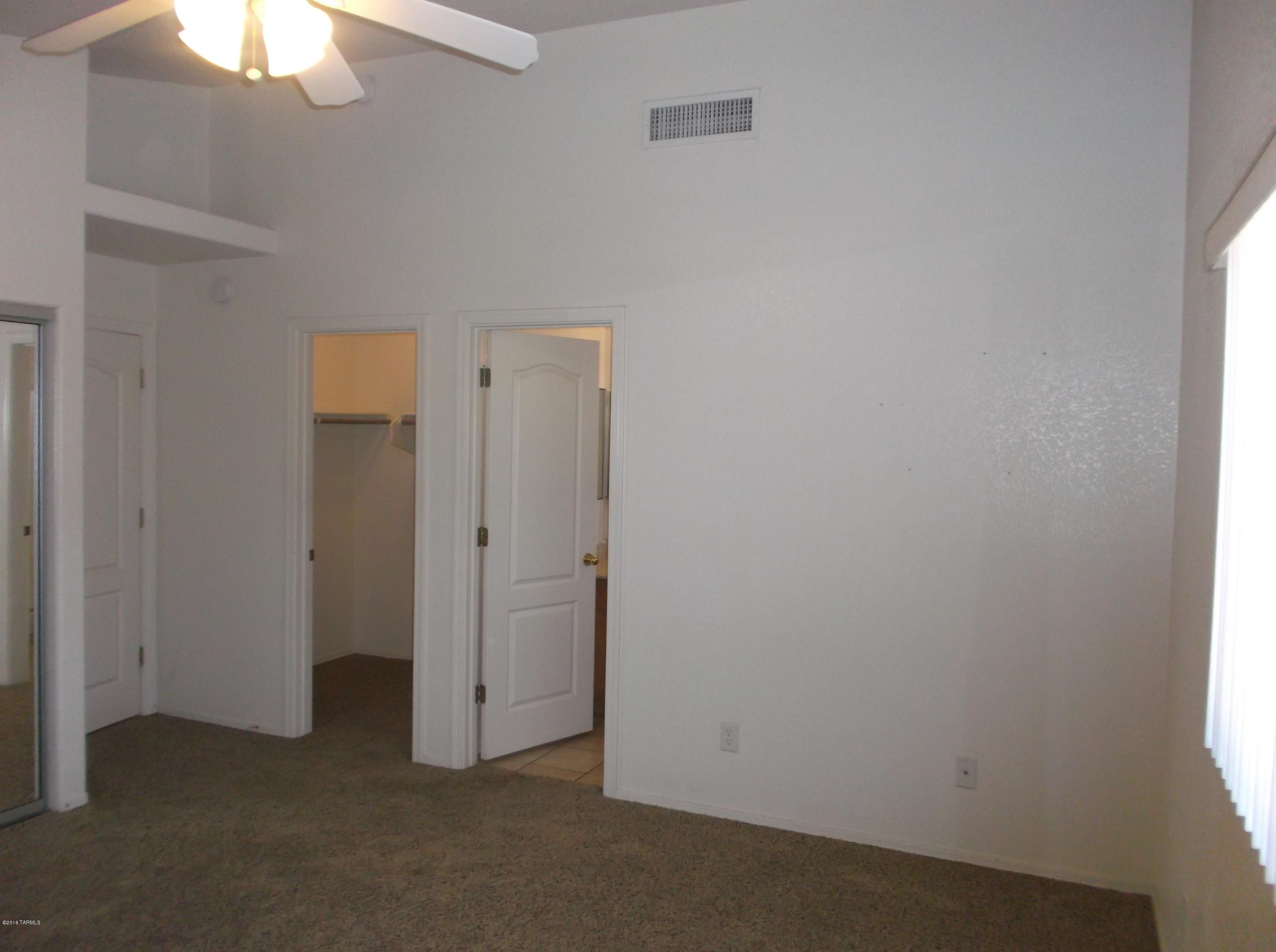 Casa Del Rio (1-74) - Residential Lease