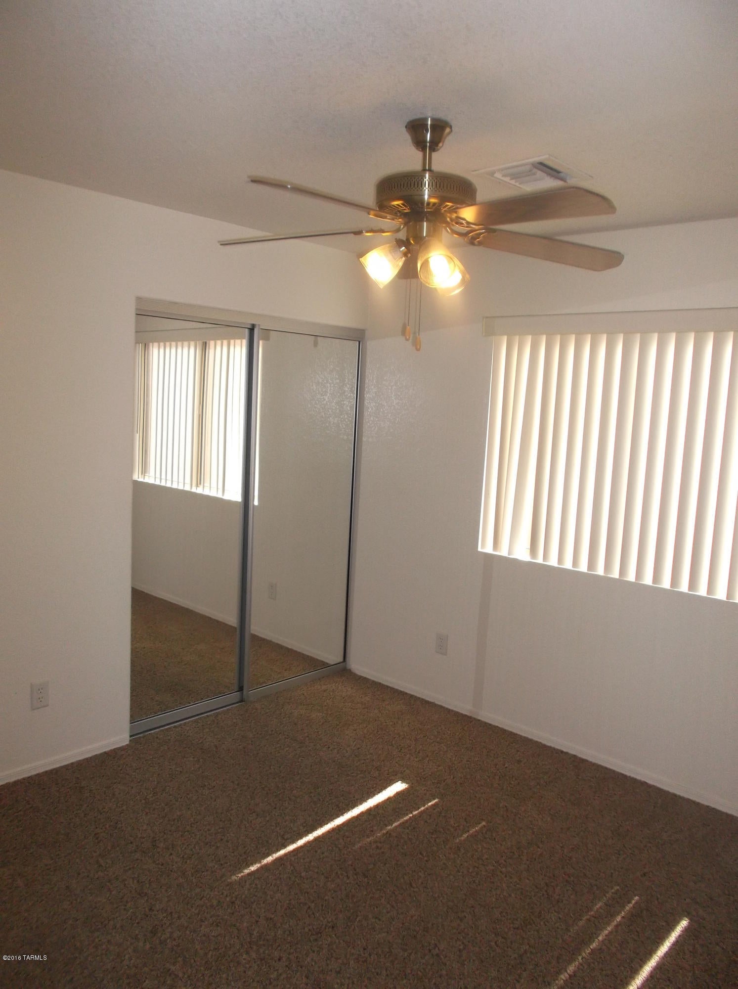 Casa Del Rio (1-74) - Residential Lease
