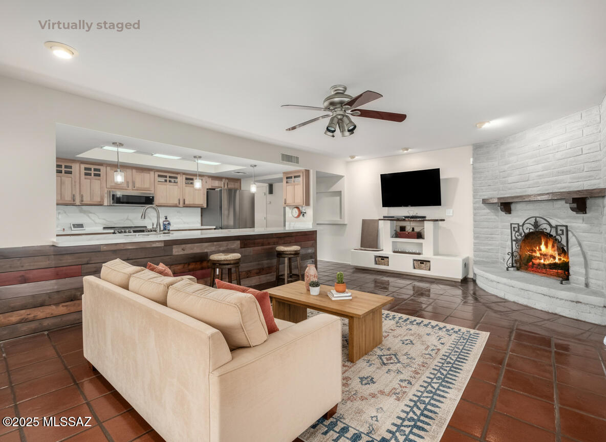 Saguaro Shadows (1-24) - Residential