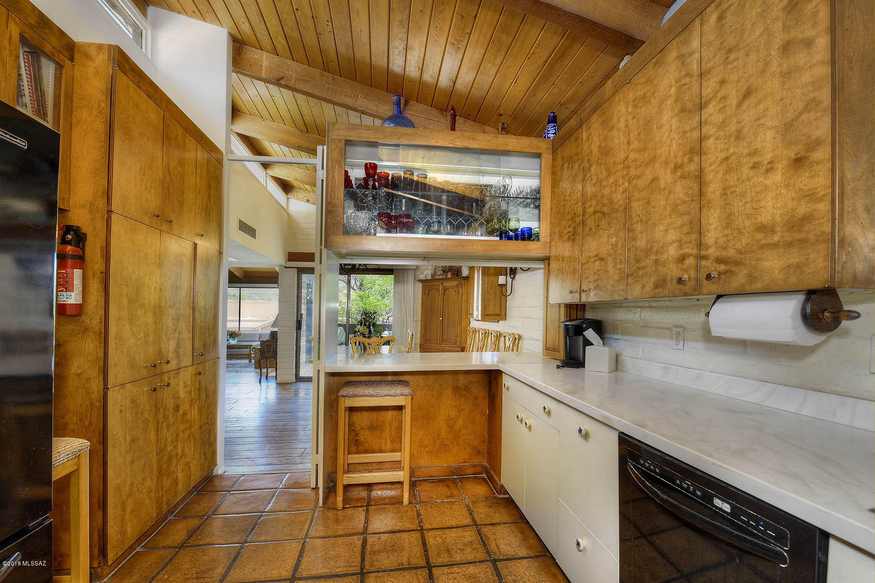 Las Cumbres (1-16) - Residential
