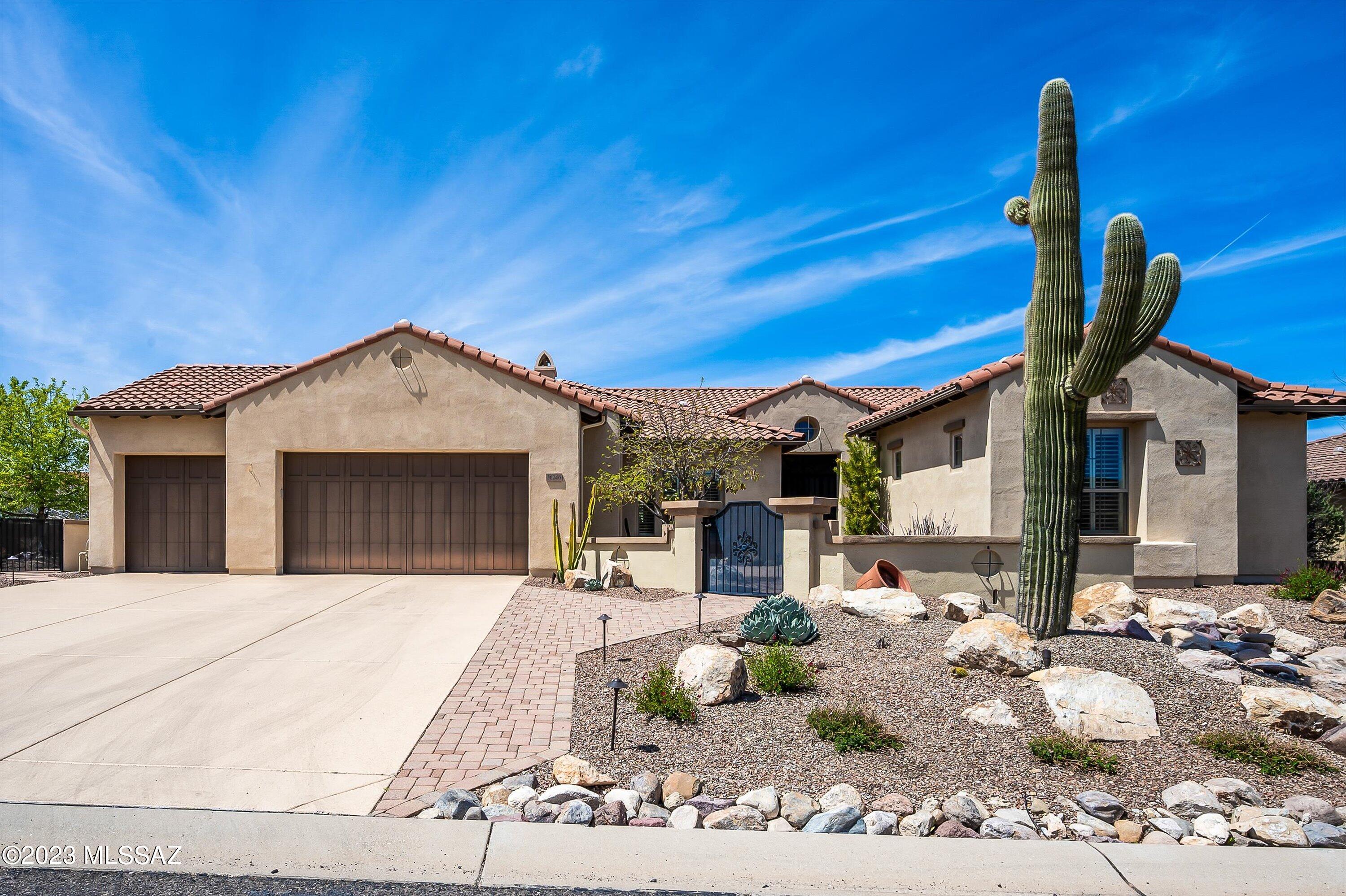 Popular Sabino model w Casita sited on large lot backing to common area in the Preserve. A welcoming private courtyard awaits. This split bedroom plan features 3 bedrooms, including casita, 3 ½ Baths, convenient Den w custom built-ins & large great room overlooking the expanded patio & backyard. Large island kitchen w newer appliance package w gas cooktop, abundant cabinetry & counterspace + walk-in pantry. Owner's suite is spacious & has sitting area & en-suite w soaking tub, walk-in shower & dual vanities. Spacious guest suite w en-suite, powder room & separate Casita have plenty of space for guests. 3 car grg & newer HVAC. Expanded patio w Ramada for additional shade has built-in BBQ. Spacious yard wraps around to provide beautiful mountain views. Come enjoy the best of SaddleBrooke.