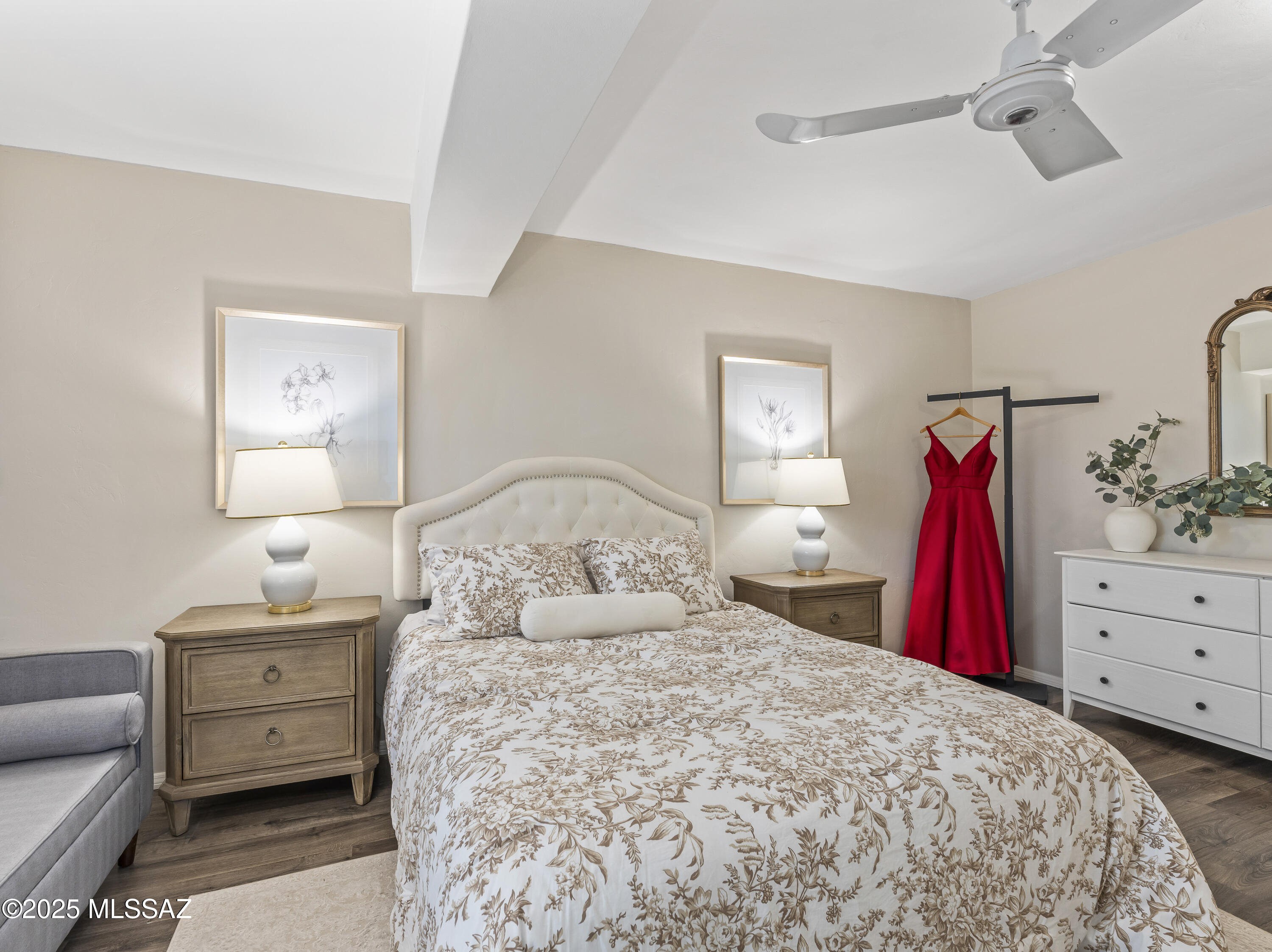 El Encanto Apartments - Residential