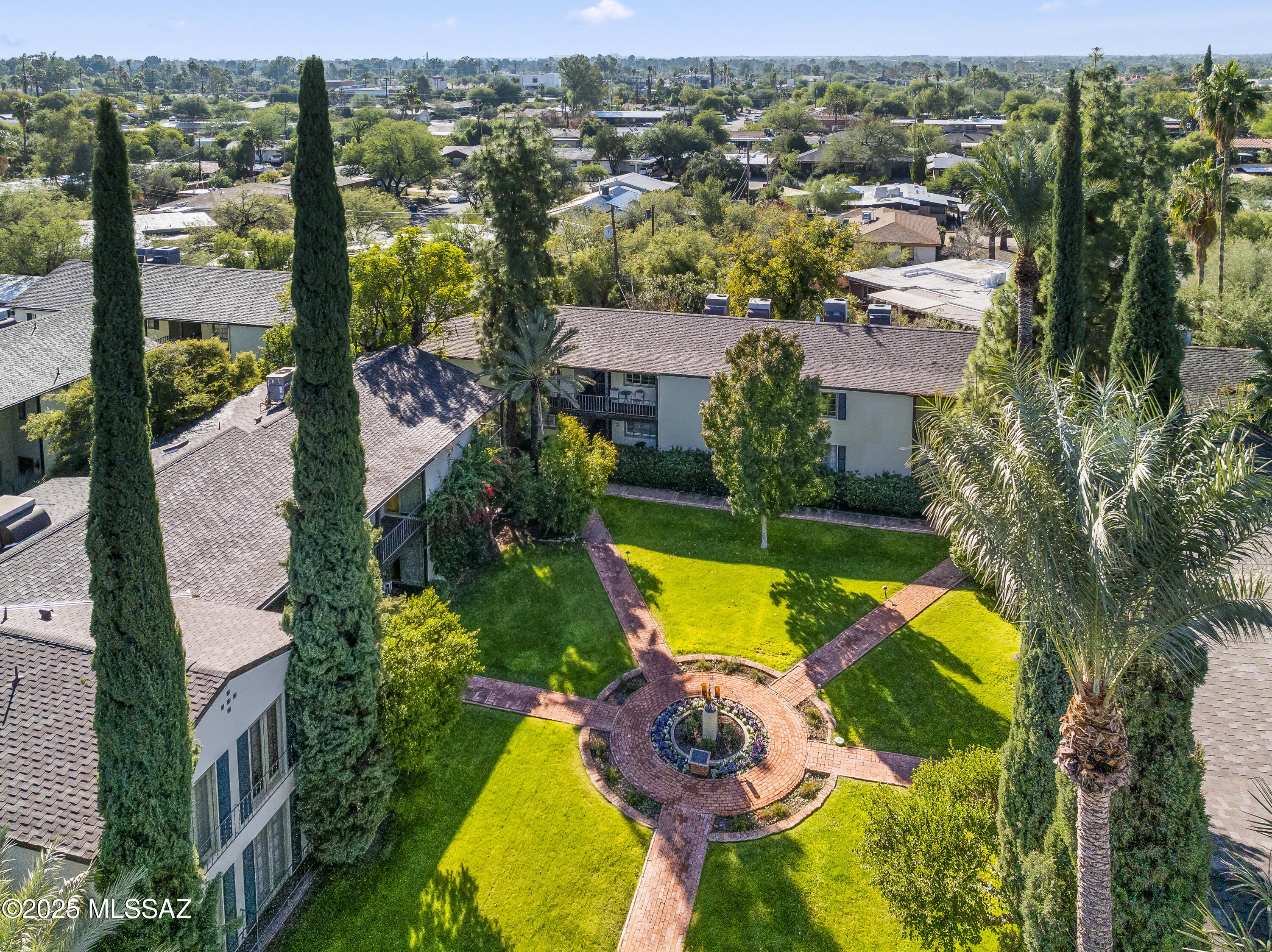 El Encanto Apartments - Residential