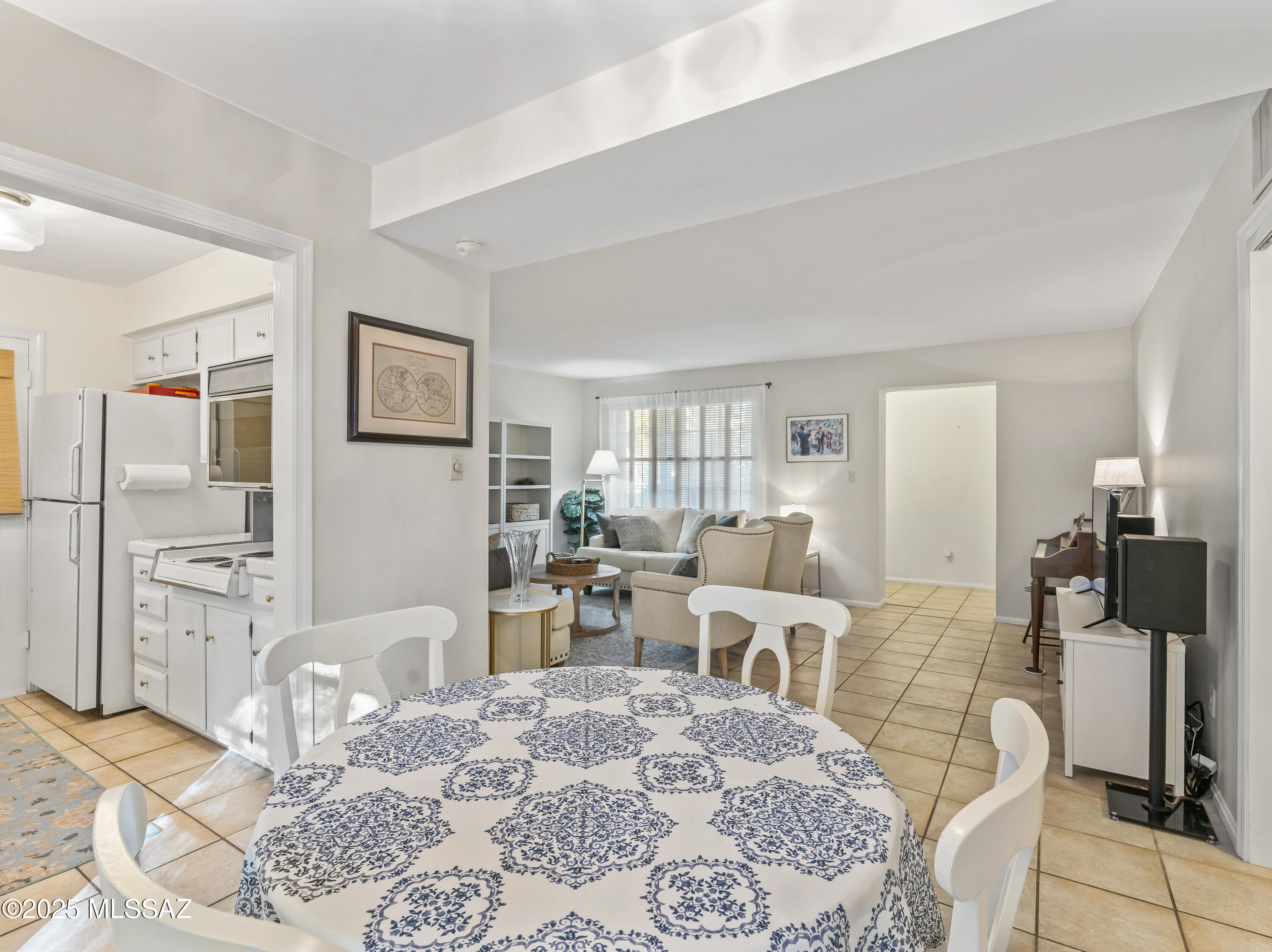 El Encanto Apartments - Residential