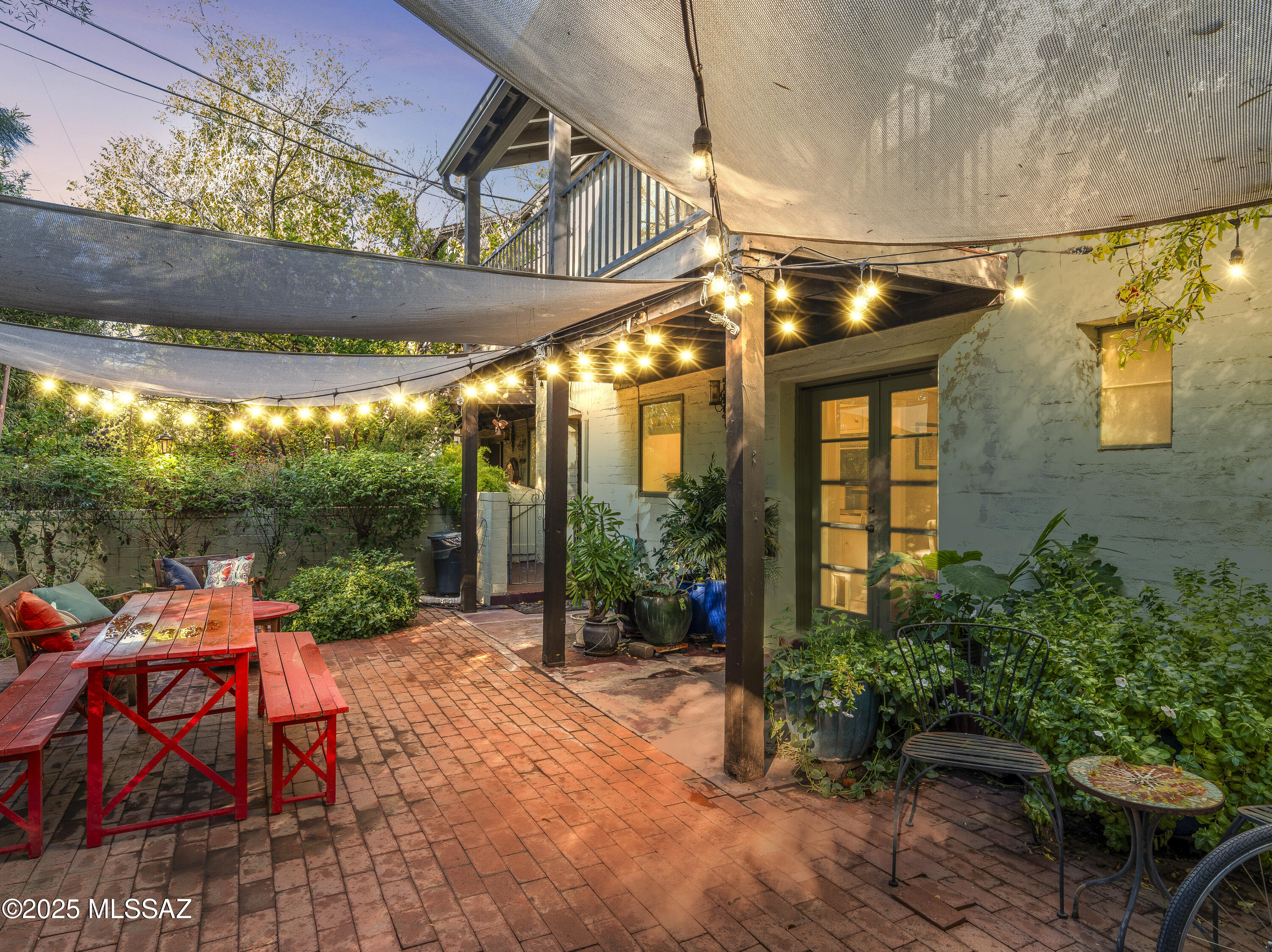 El Encanto Apartments - Residential