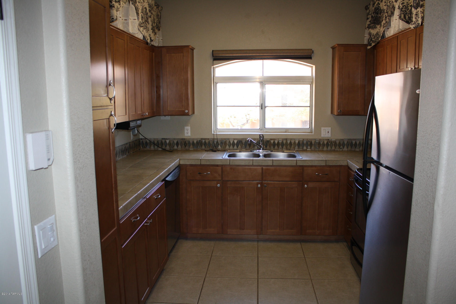 Pinnacle Canyon Condominium - Residential Lease