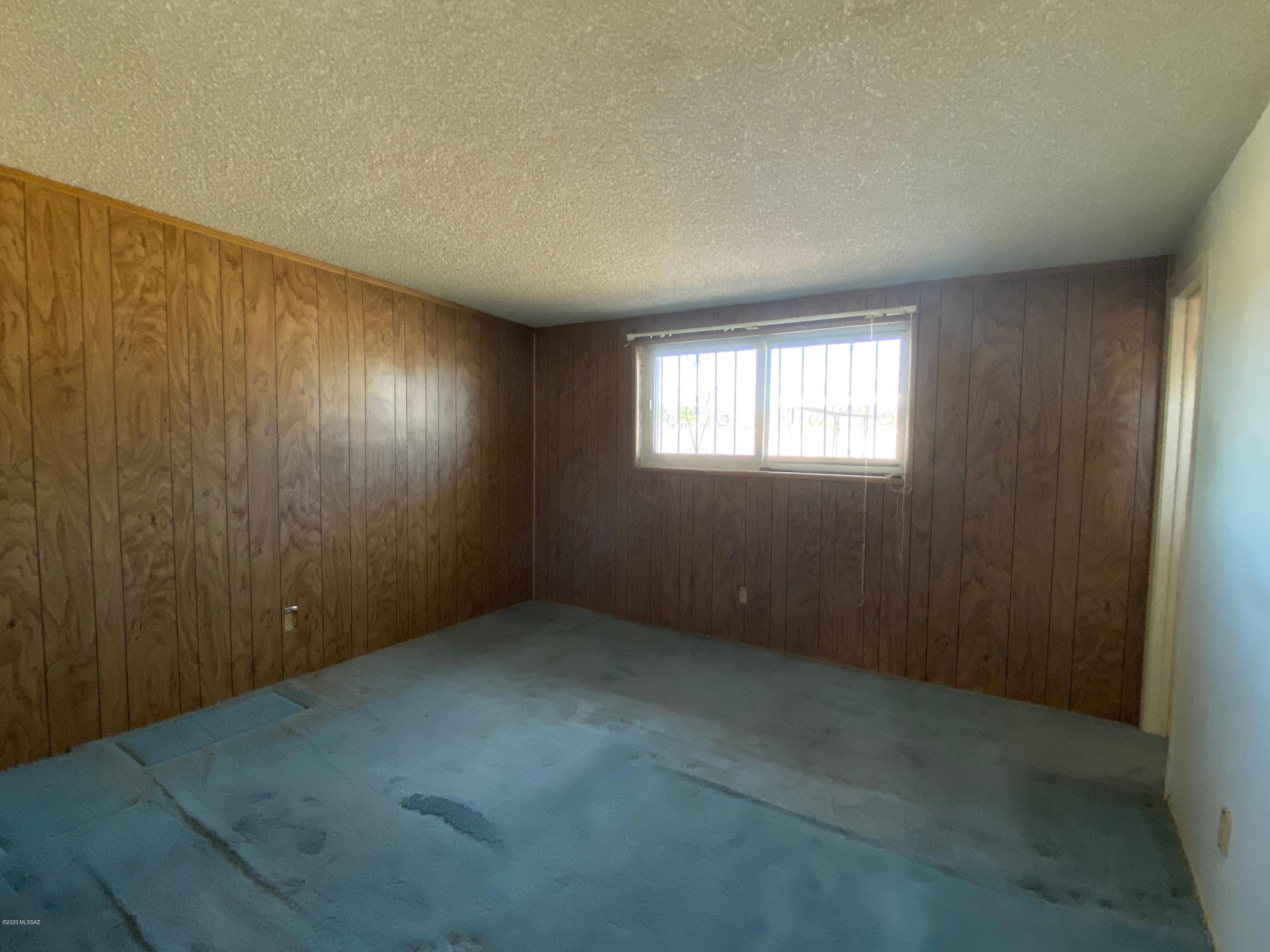 Pine Grove (171-383) - Residential