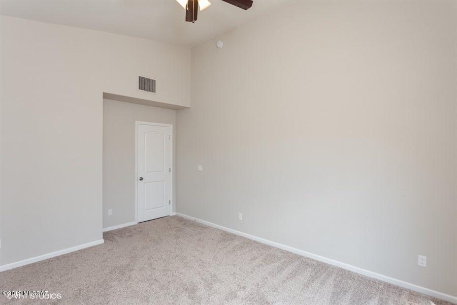 Linda Vista Terrace(1-102) - Residential