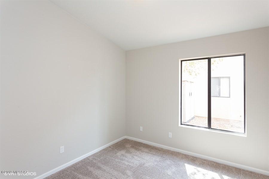 Linda Vista Terrace(1-102) - Residential