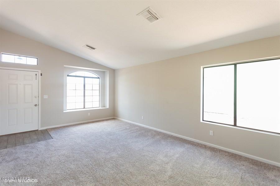 Linda Vista Terrace(1-102) - Residential