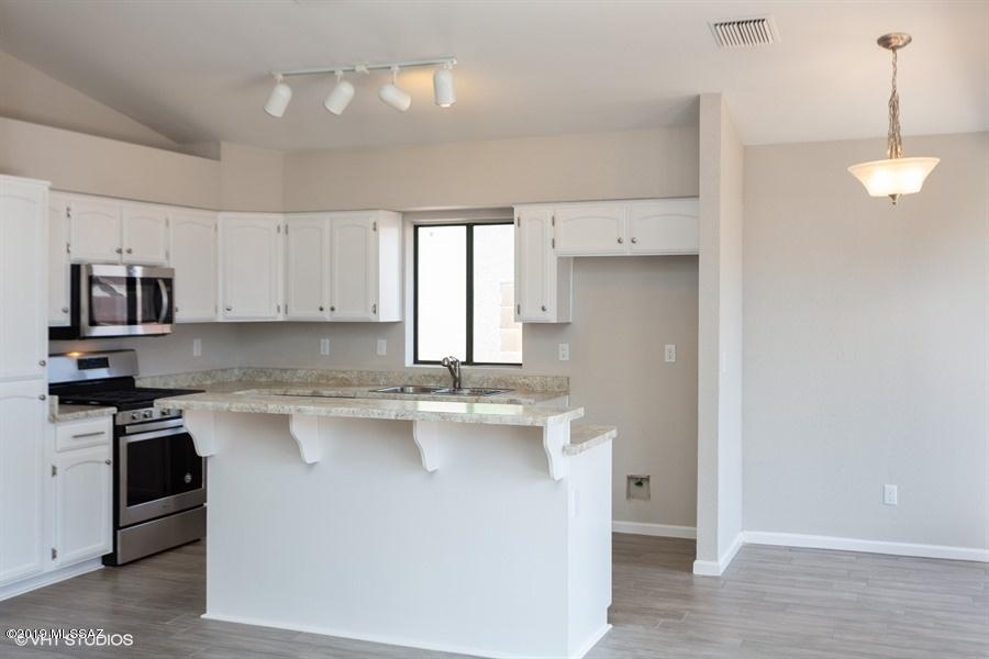 Linda Vista Terrace(1-102) - Residential