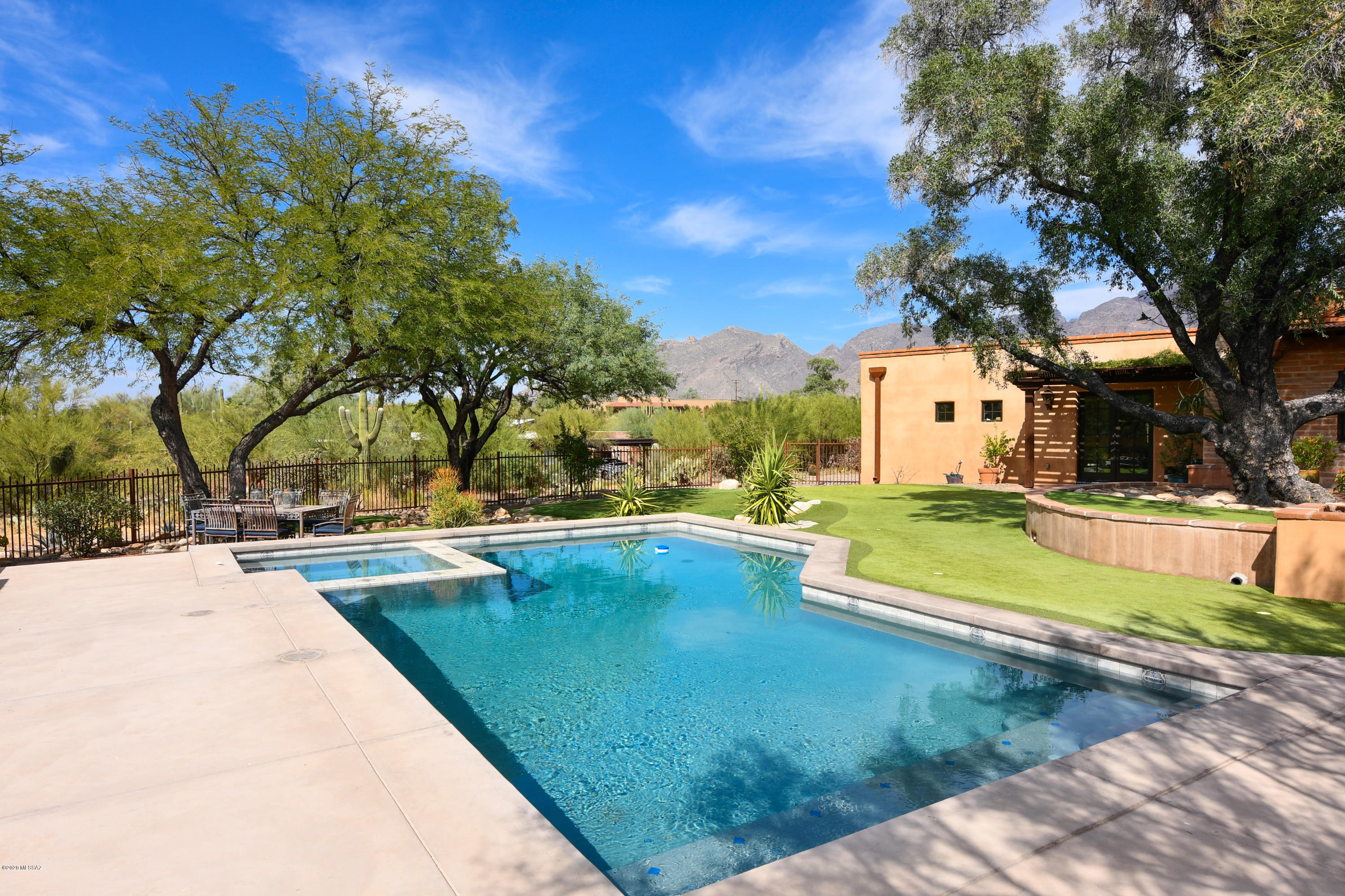 Catalina Foothills Estates NO. 5 - Residential