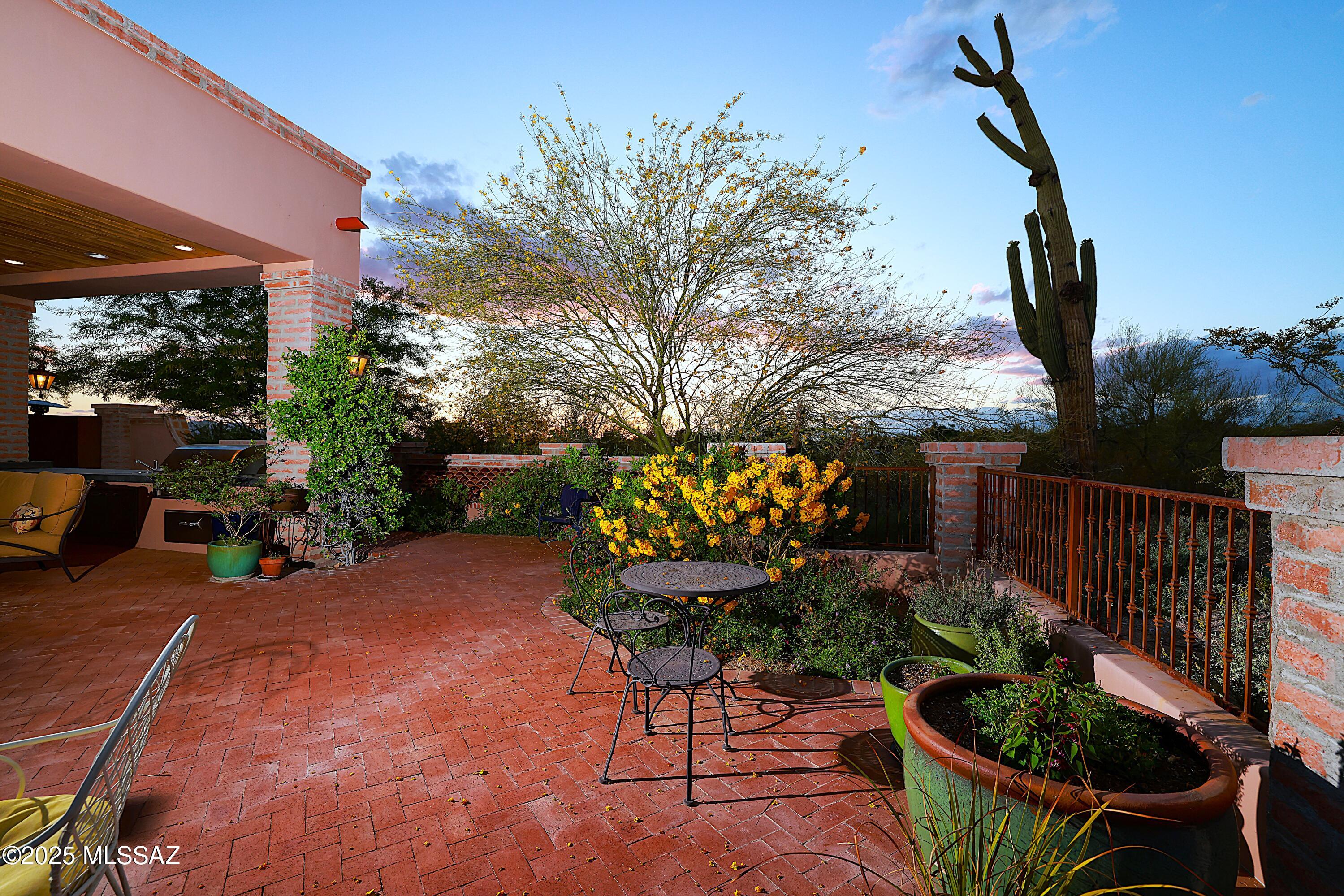 Catalina Foothills Estates NO. 5 - Residential