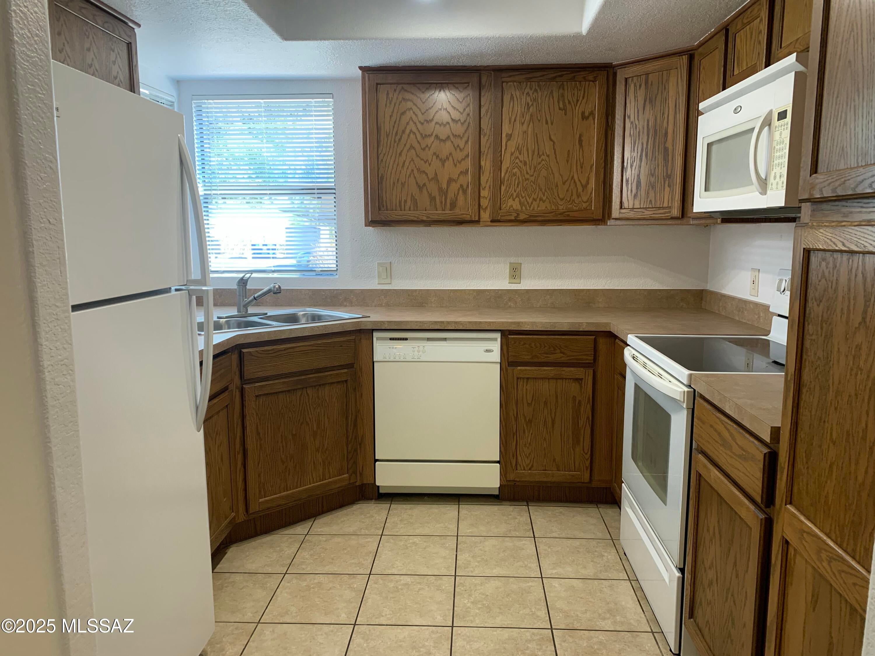 Greens at Ventana Canyon - Residential Lease