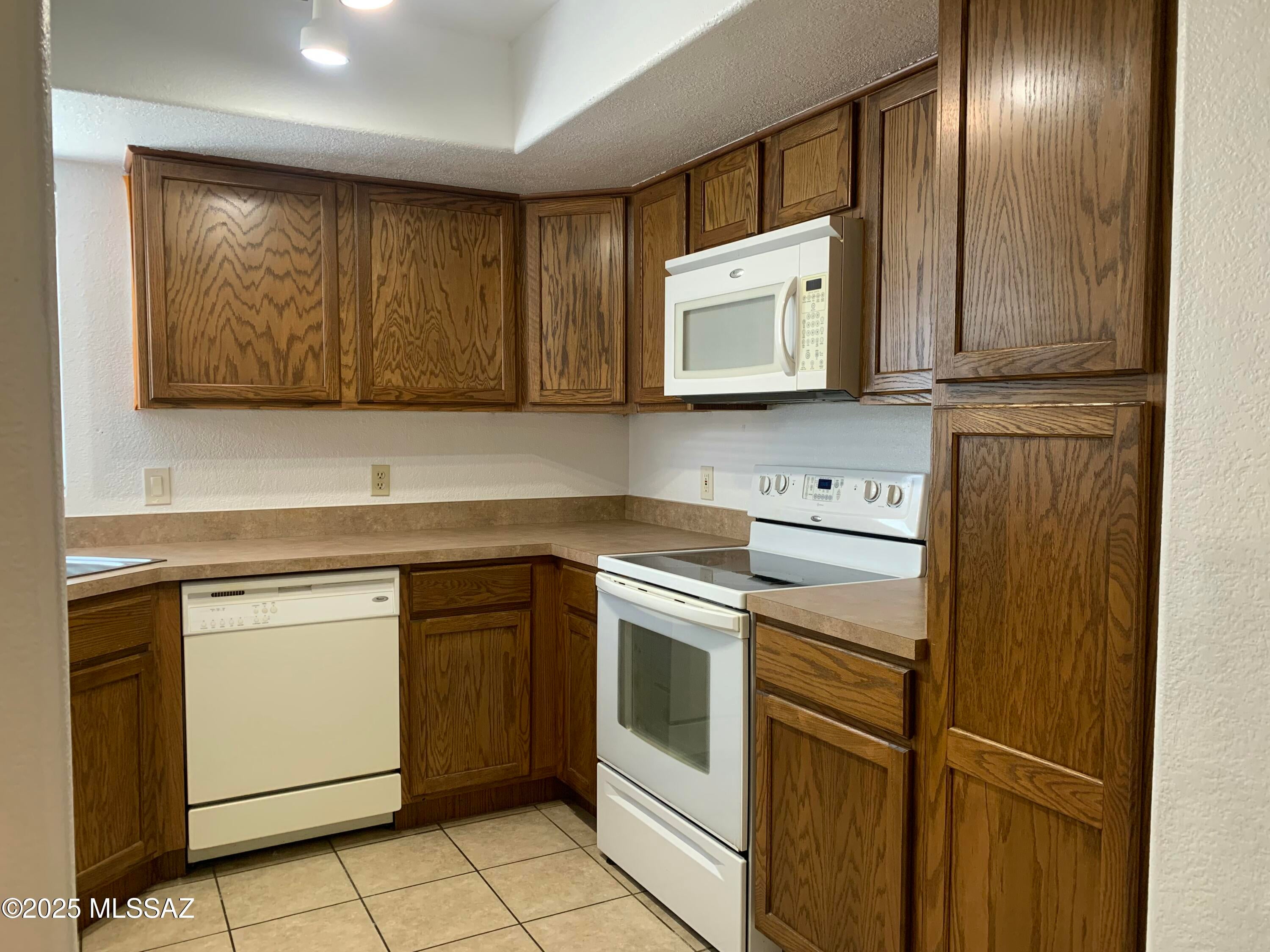 Greens at Ventana Canyon - Residential Lease