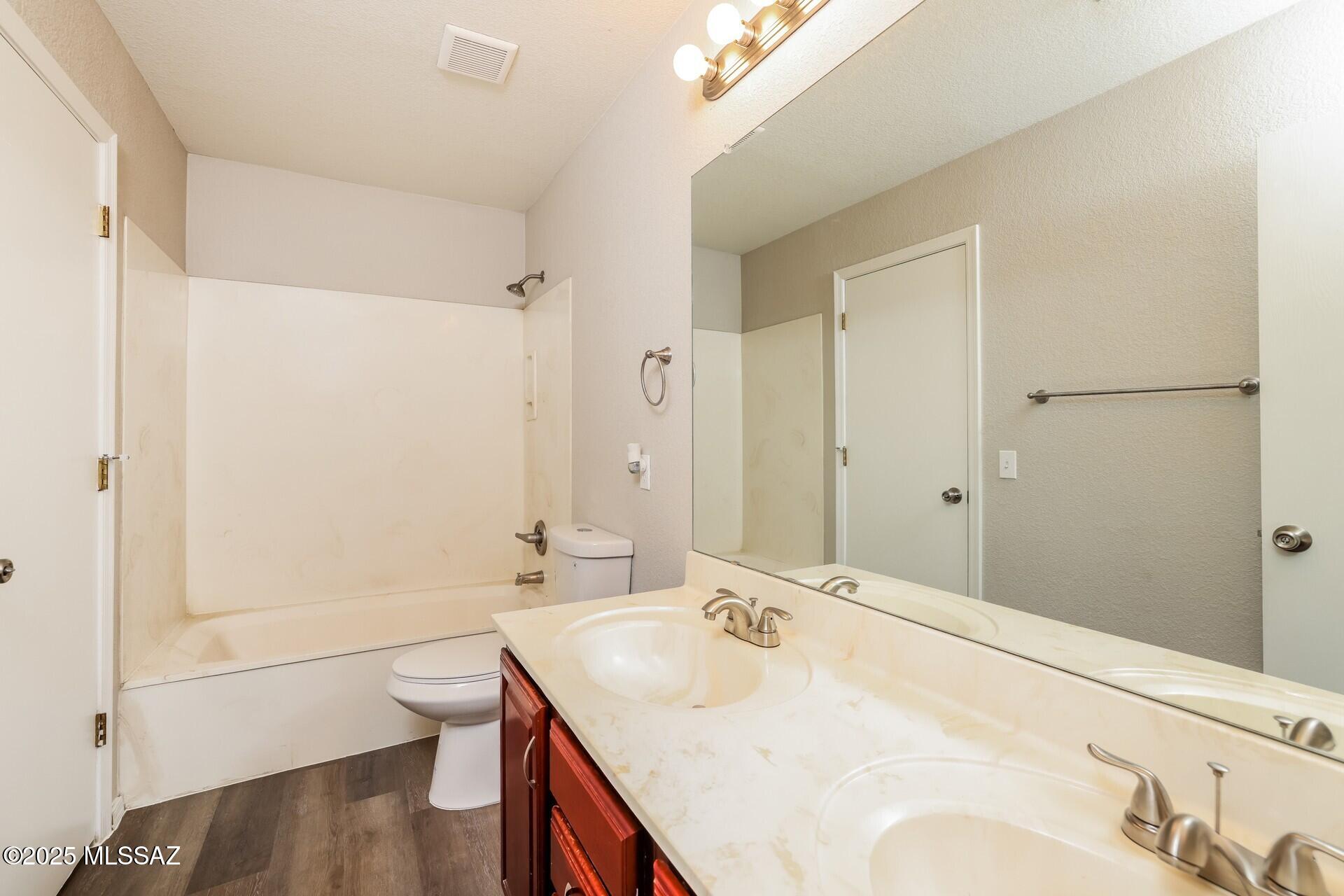 Julian Ranch West (1-369) - Residential Lease