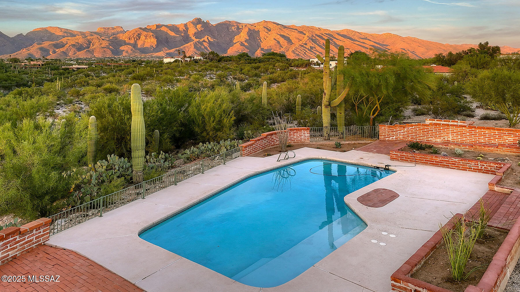 Catalina Foothills Estates NO. 7 (44-120) - Residential