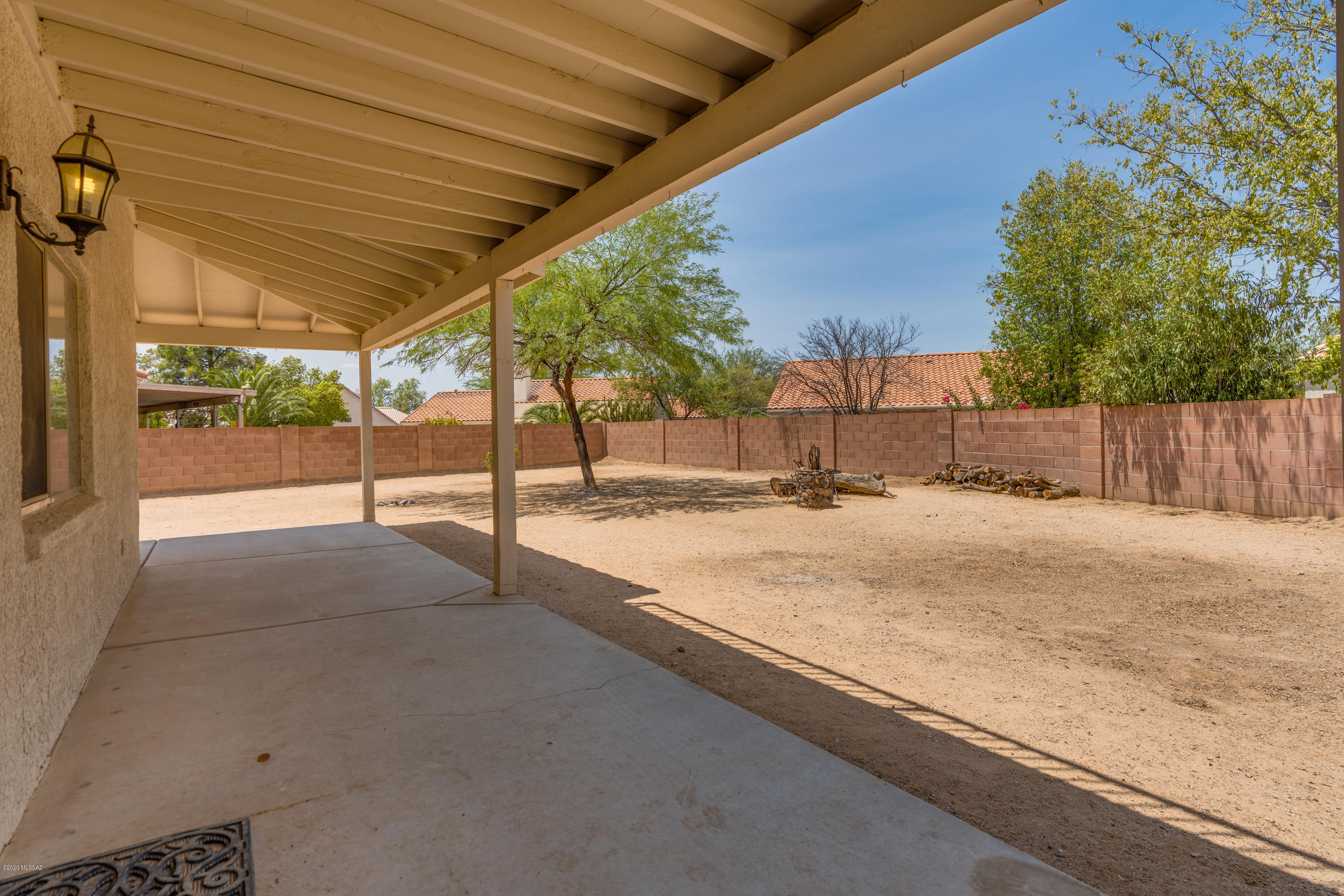Las Lindas(1-76) - Residential