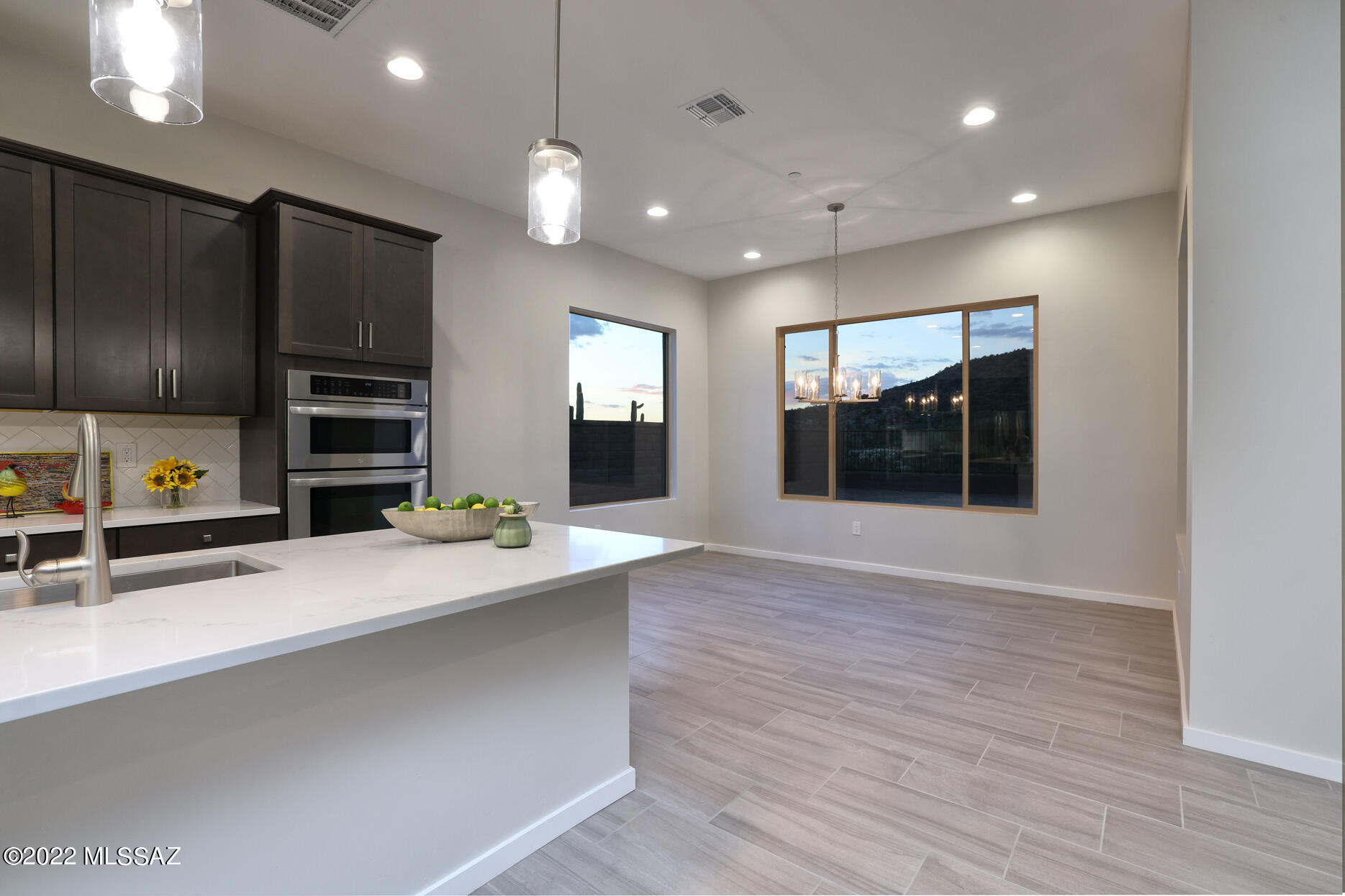 Boulder Bridge Pass III At Dove Mountain SQ20143000307 - Residential