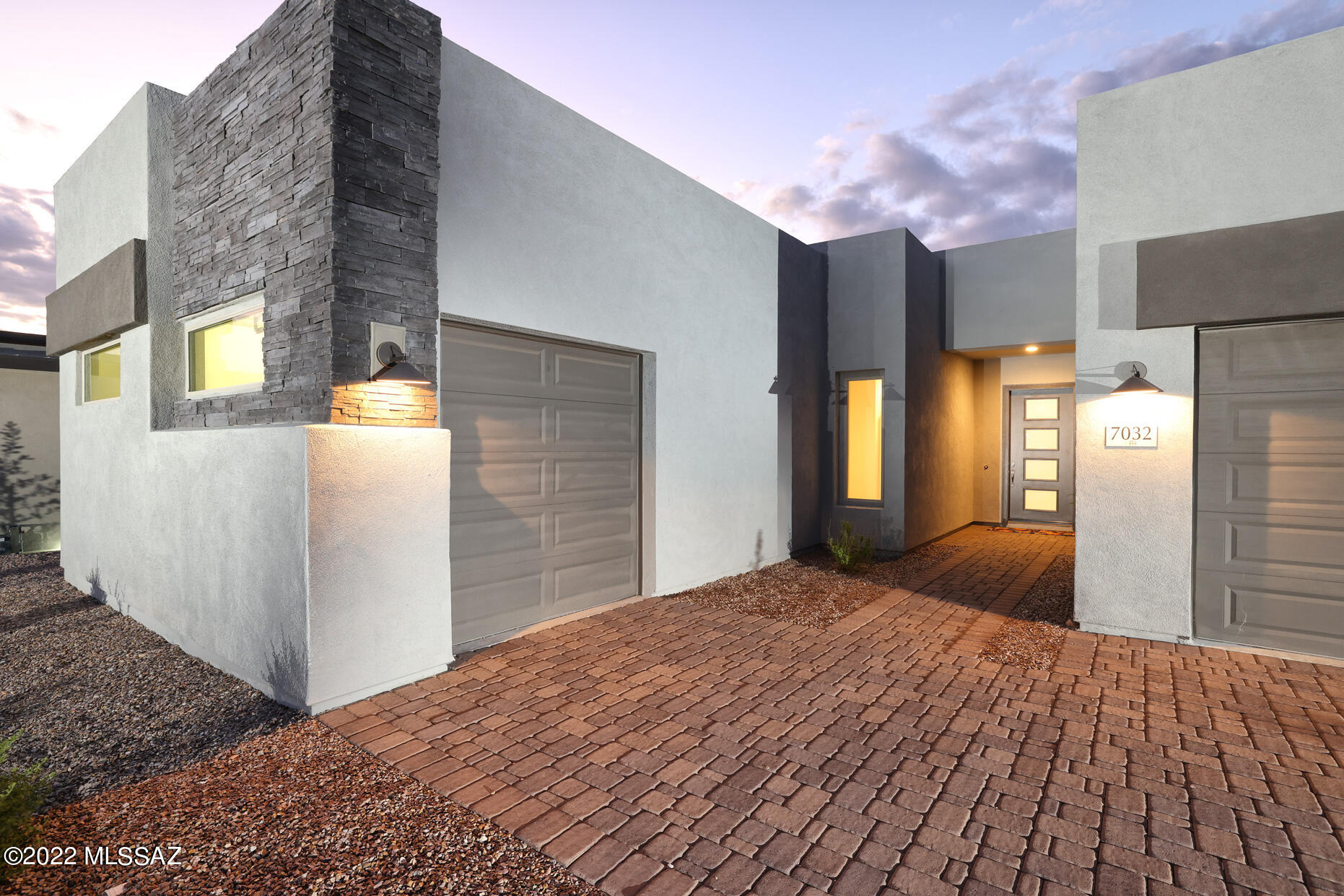 Boulder Bridge Pass III At Dove Mountain SQ20143000307 - Residential