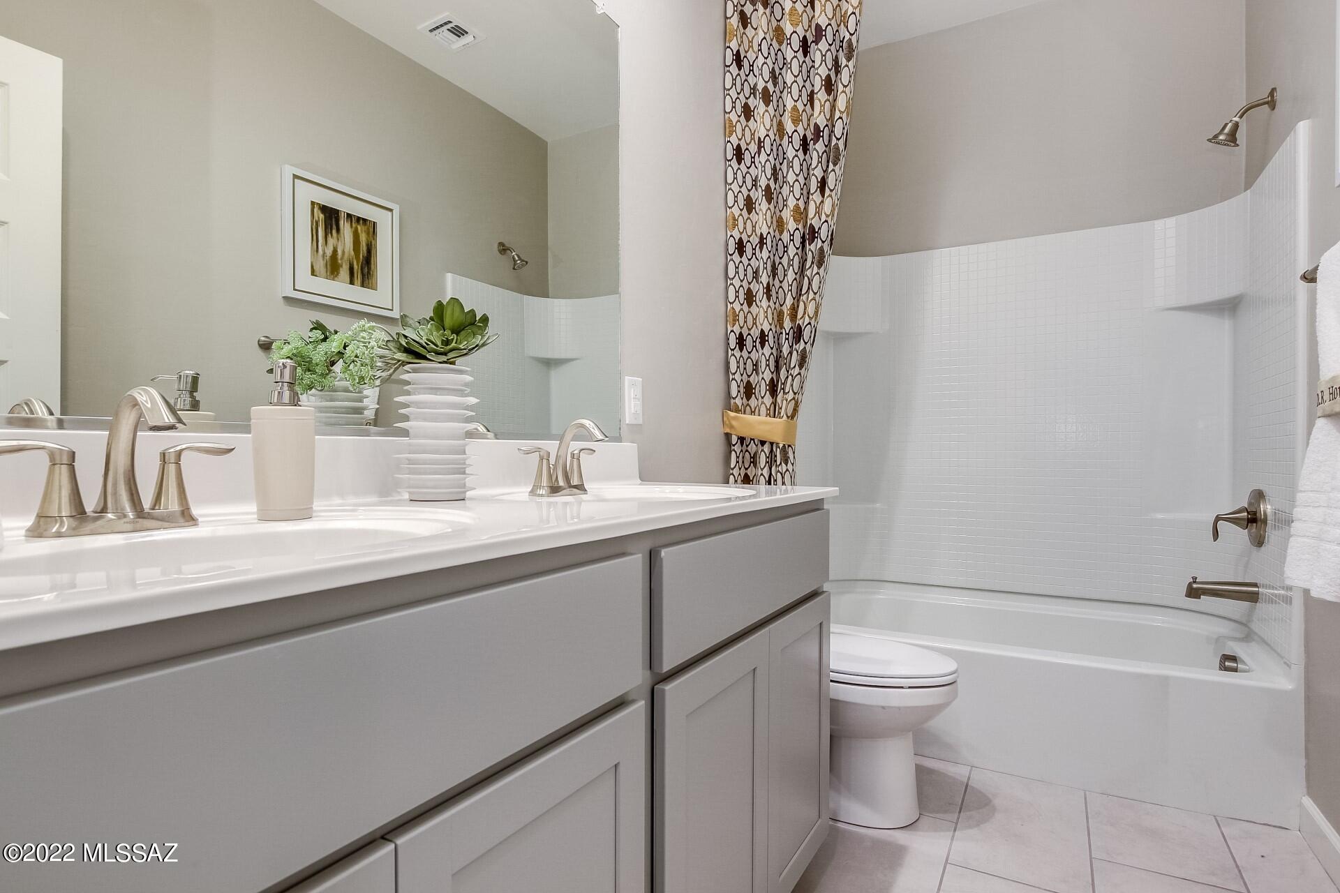 Saguaro Bloom 7A - Residential