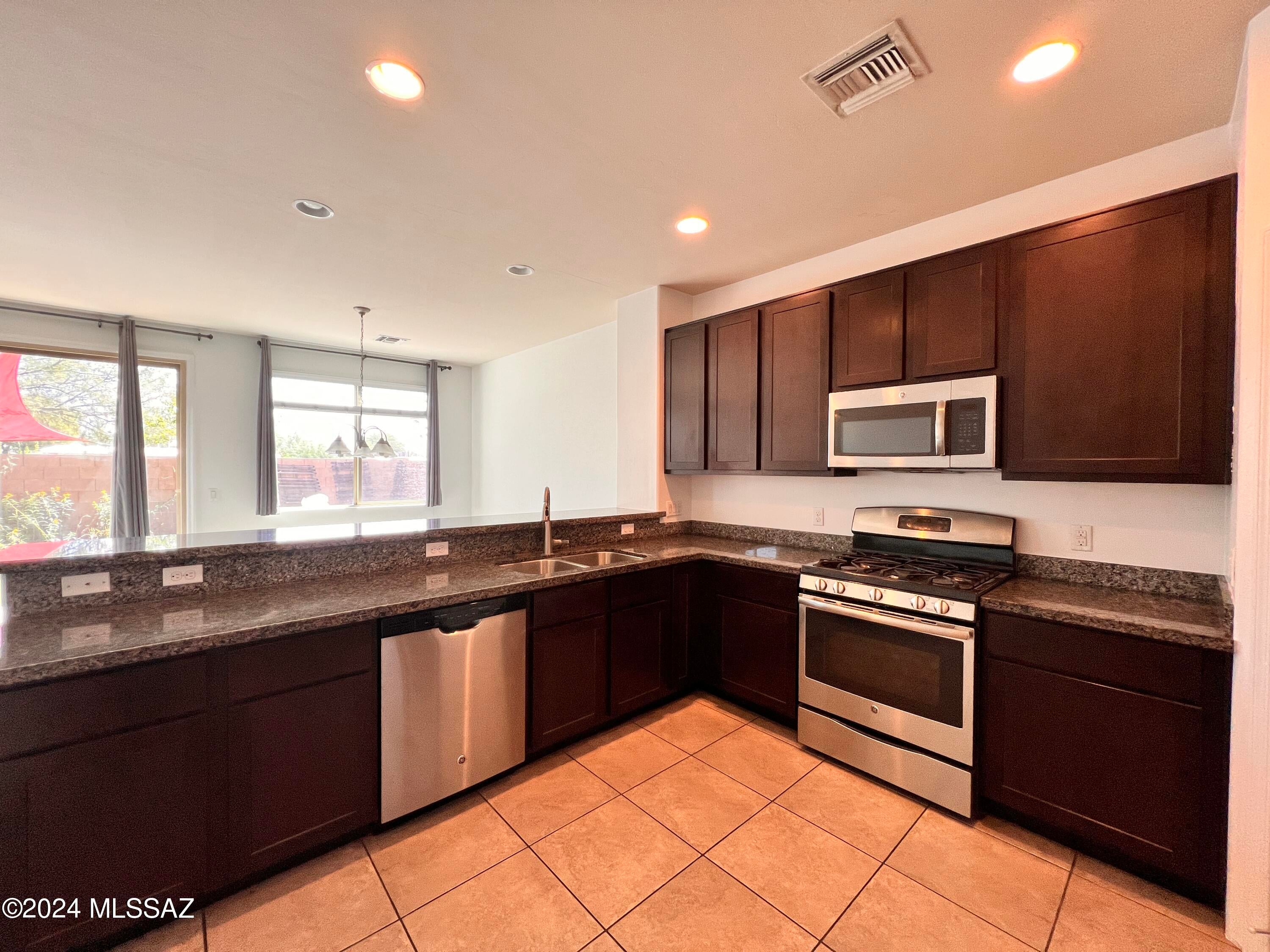 Miramonte At Glenn SQ20133580243 - Residential Lease