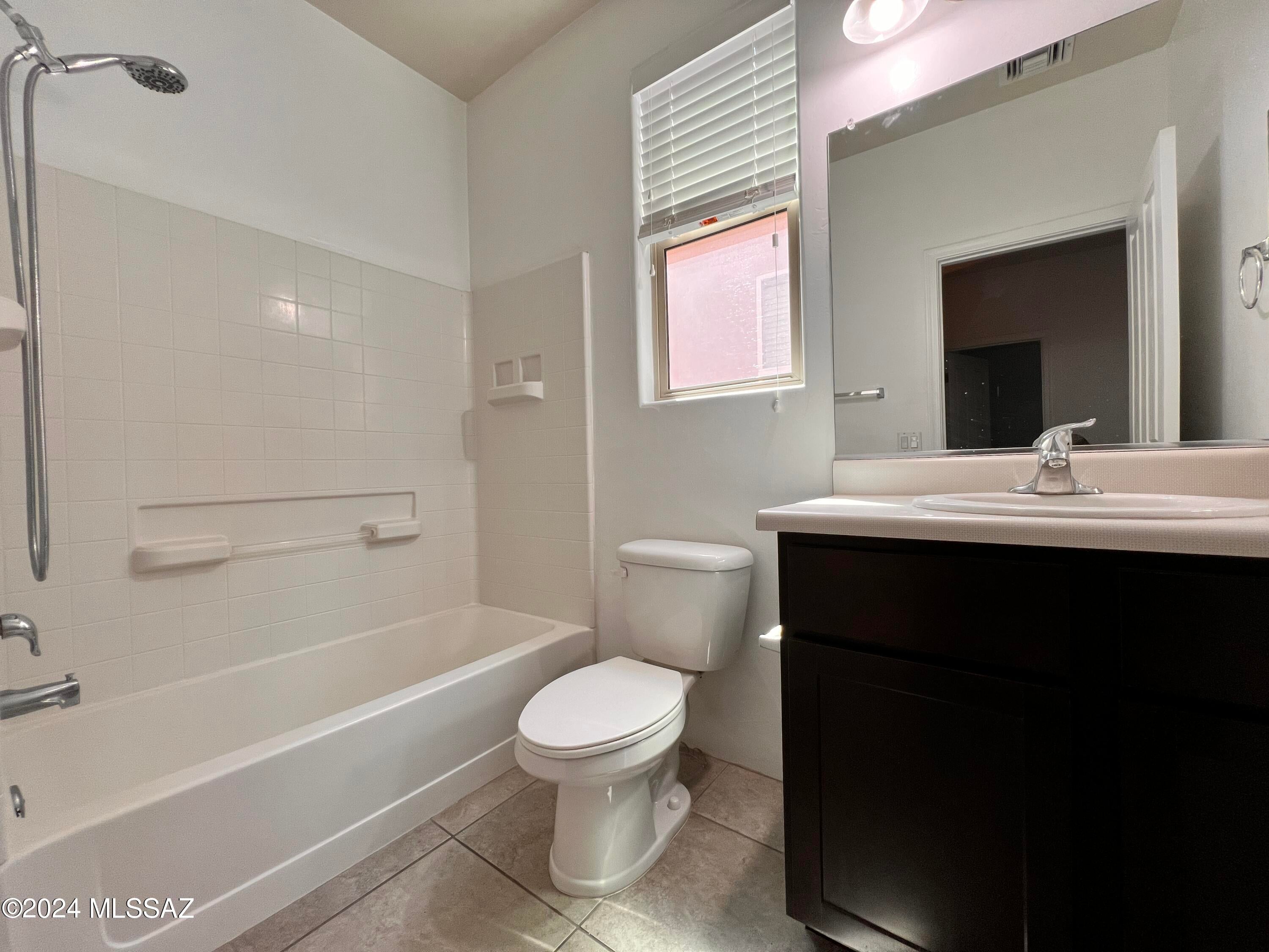 Miramonte At Glenn SQ20133580243 - Residential Lease