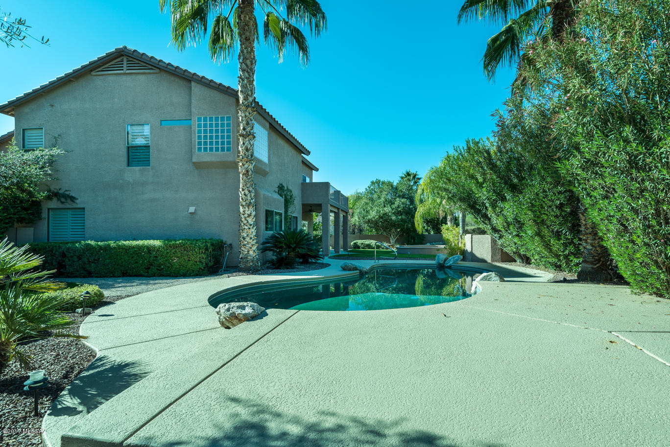 Shadows @ Sabino (1-103) - Residential
