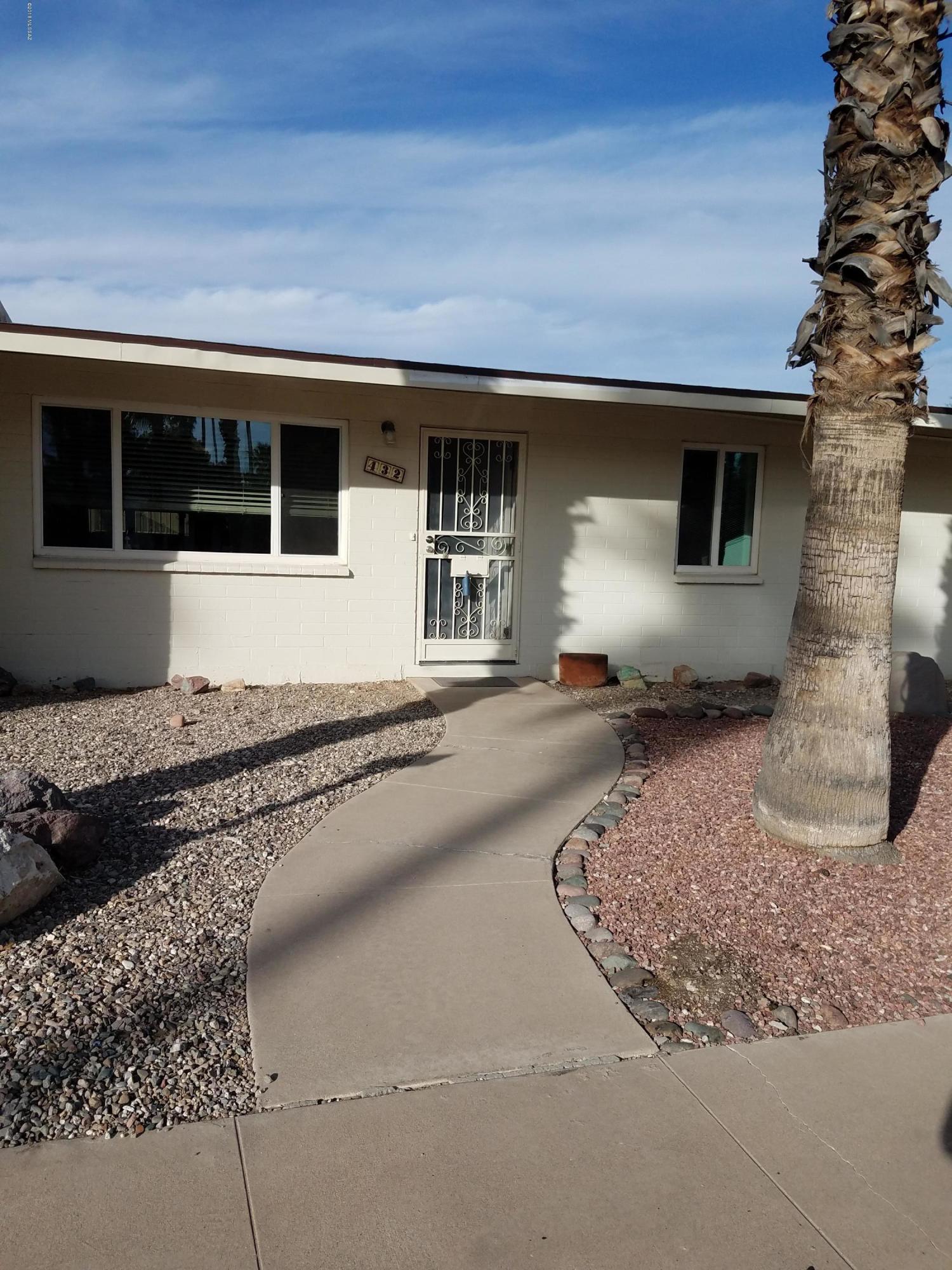 GREAT LOCATION, CLOSE TO ST MARY'S HOSPITAL, STORES, RESTAURANTS, BUSLINES, PIMA COLLEGE, NEW WINDOWS, NEW SLIDER, MOUNTAIN VIEWS HAS CLUB HOUSE AND HEATED POOL.