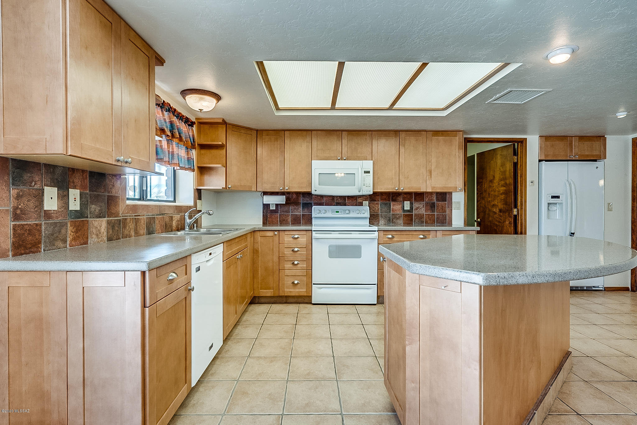 Sabino Vista Knolls (61-135) - Residential