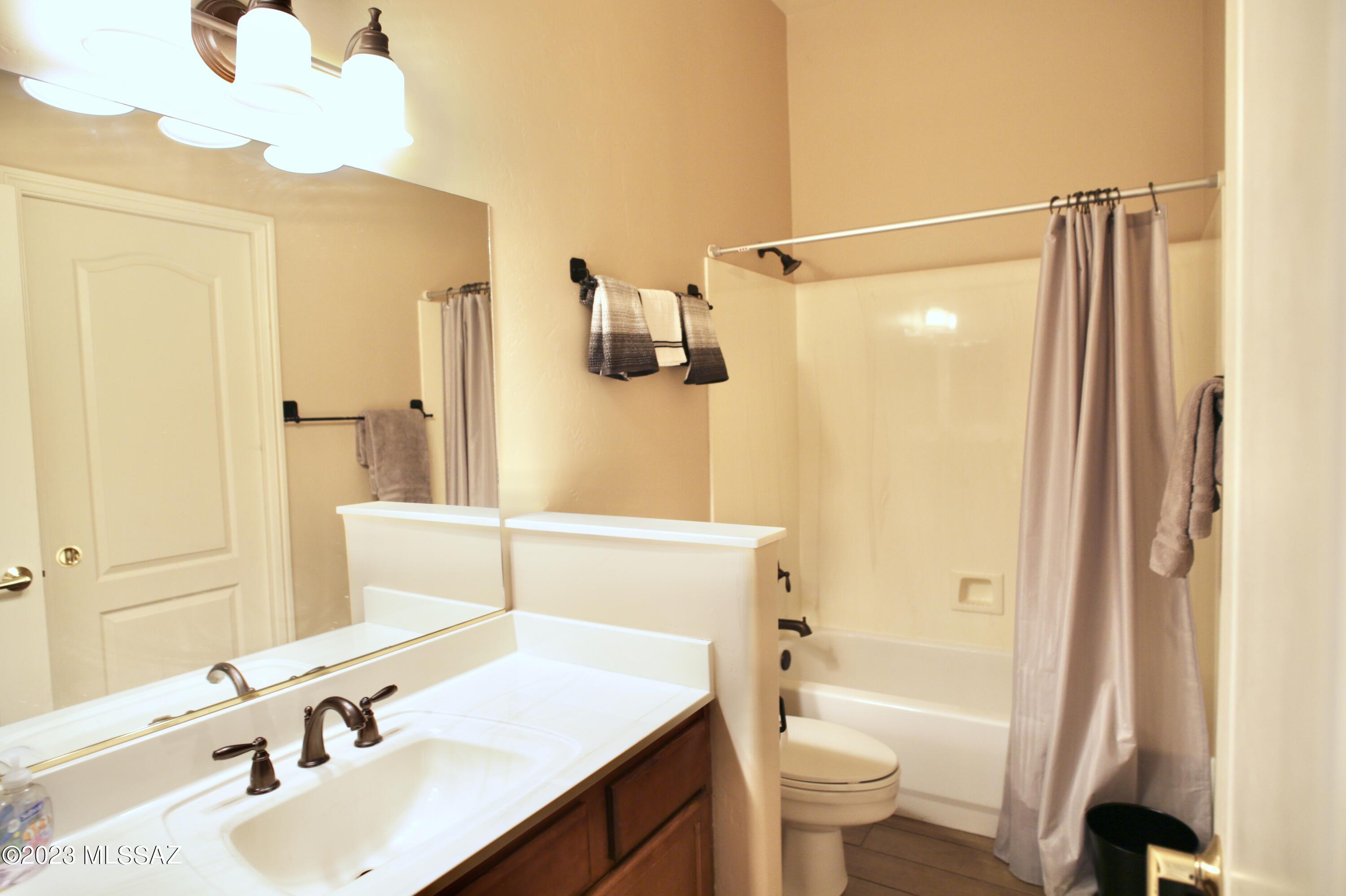Tangerine Heights (1-80) - Residential Lease