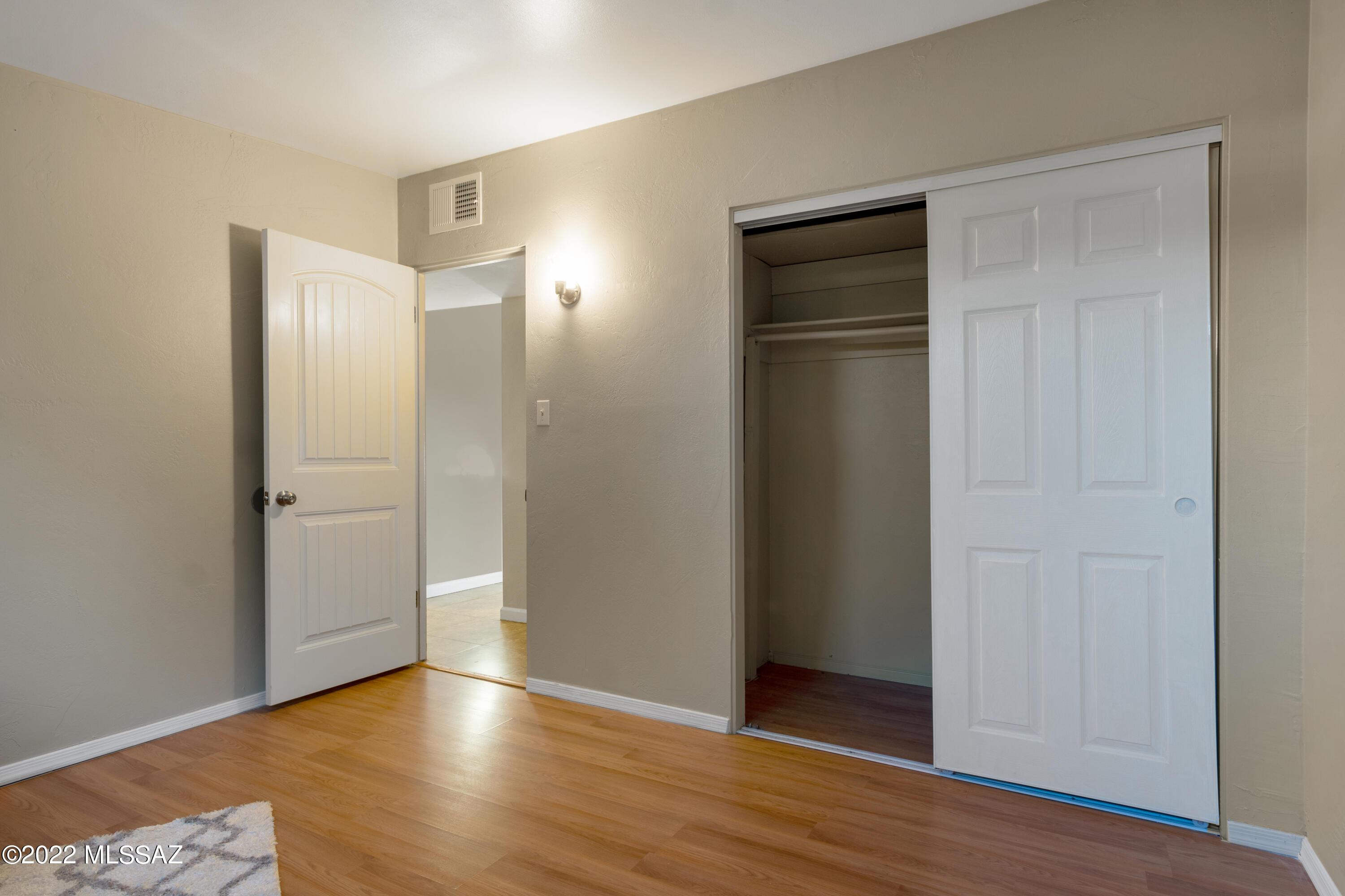 Kingston Knolls Terrace - Residential