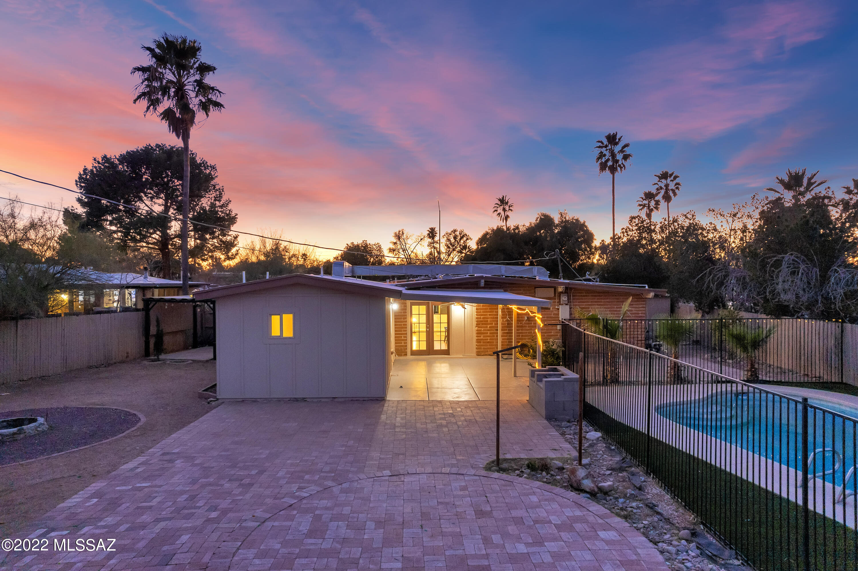 Kingston Knolls Terrace - Residential