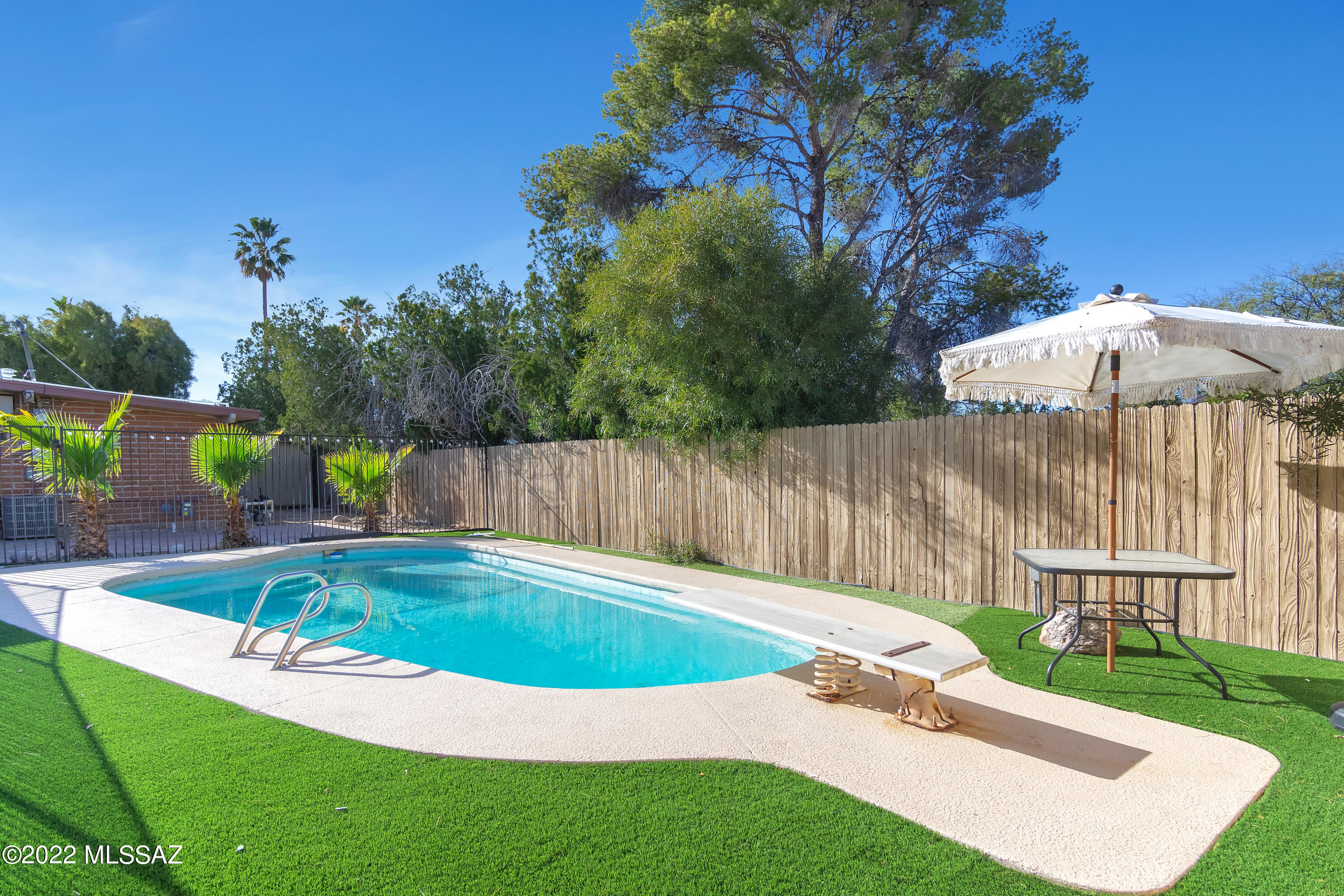 Kingston Knolls Terrace - Residential
