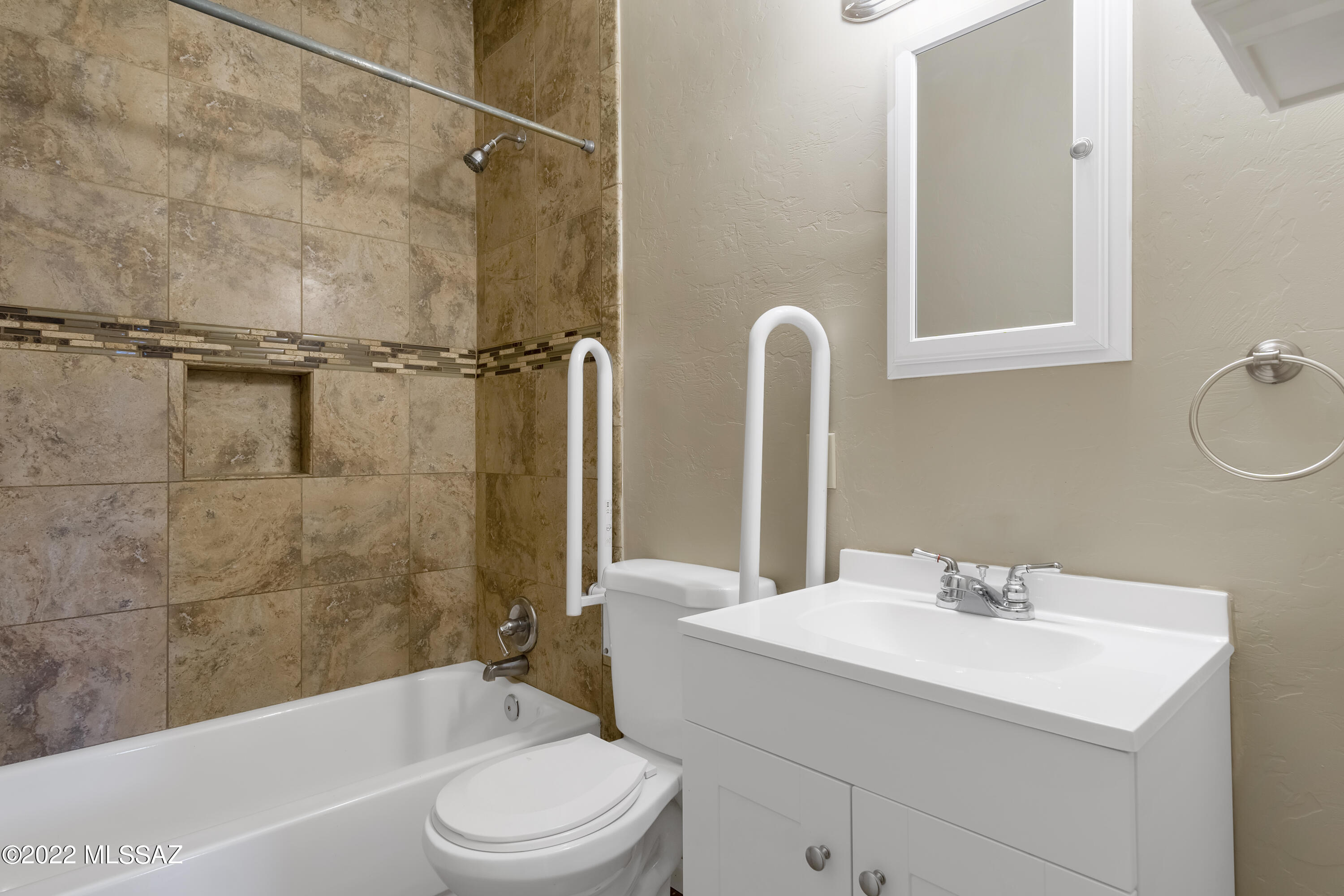 Kingston Knolls Terrace - Residential