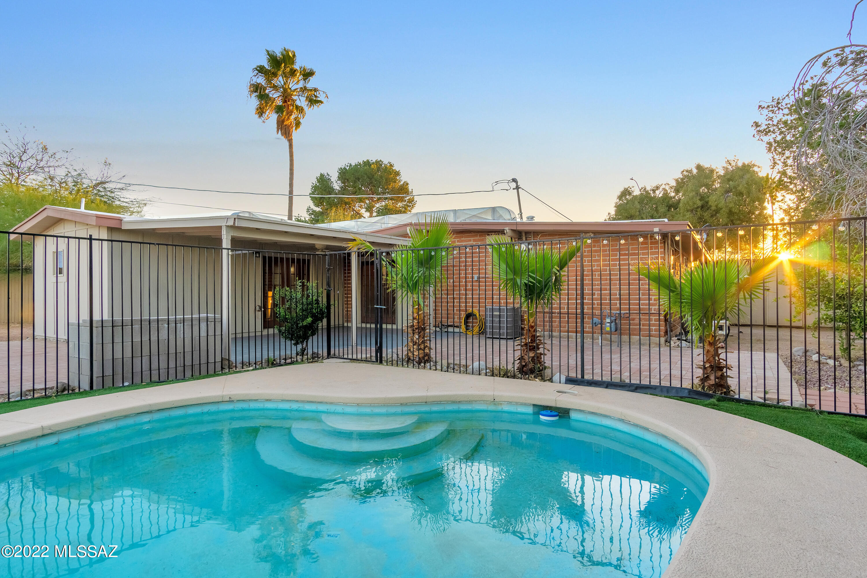 Kingston Knolls Terrace - Residential