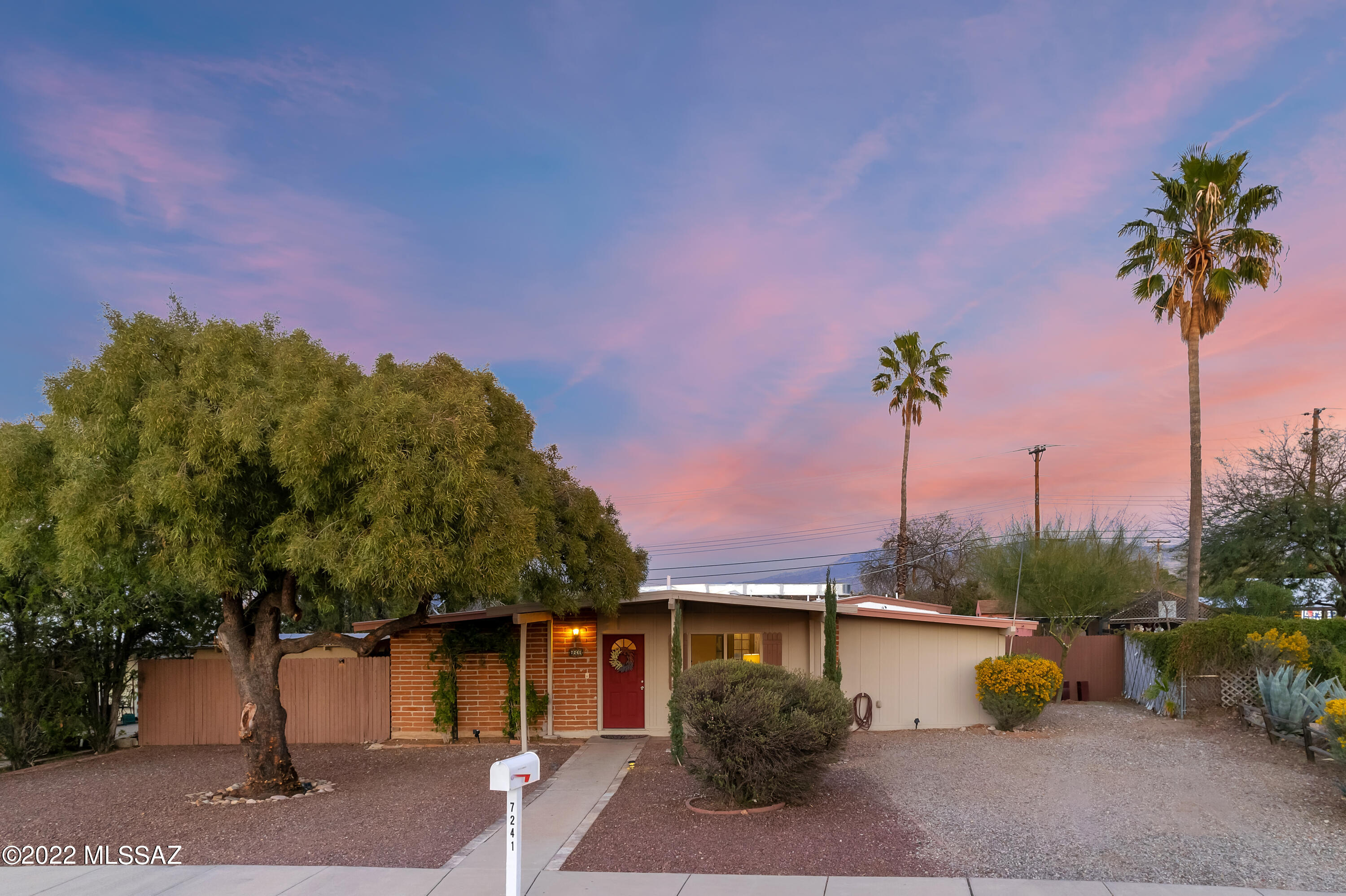 Kingston Knolls Terrace - Residential