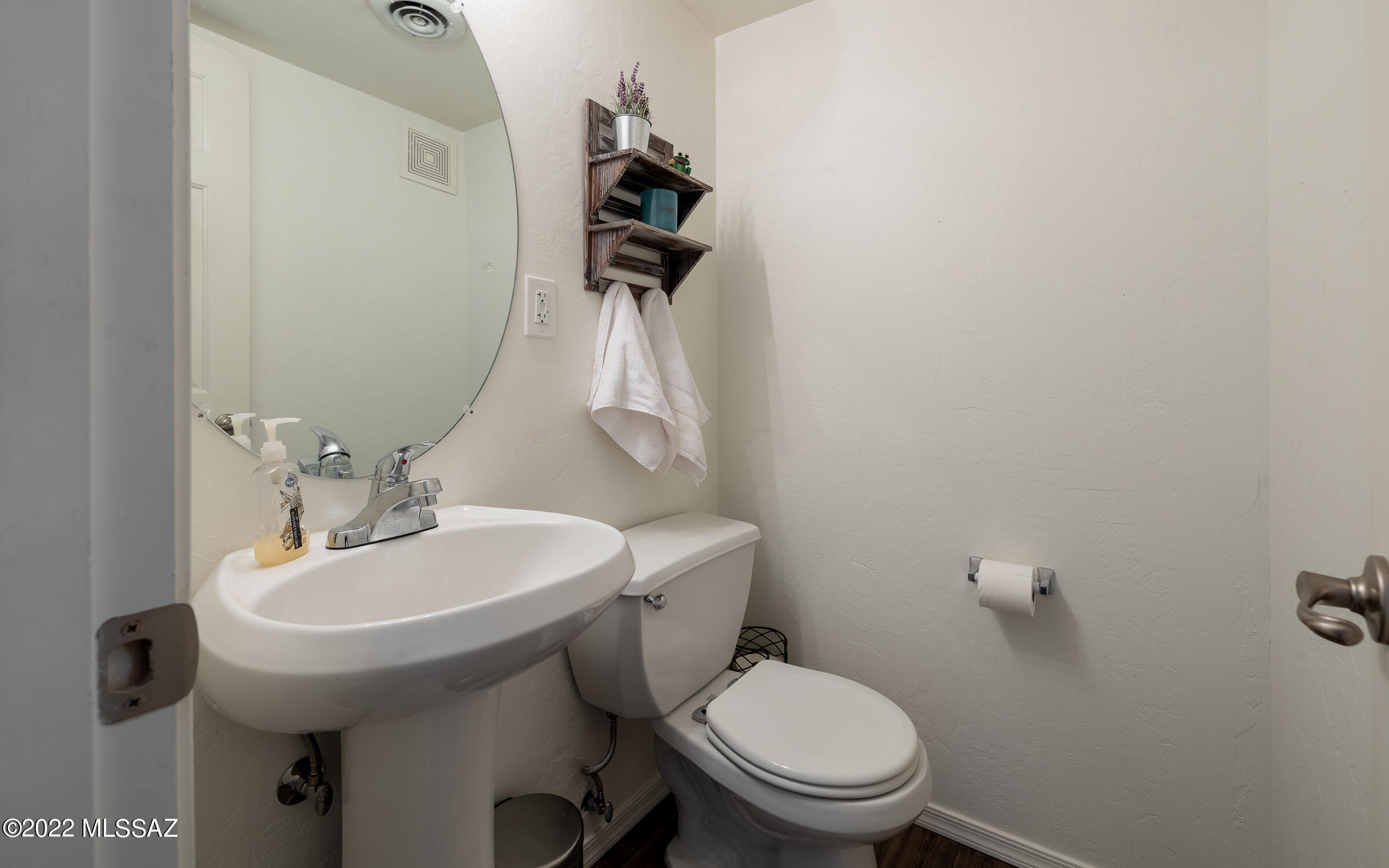 Villa Venice Condos - Residential