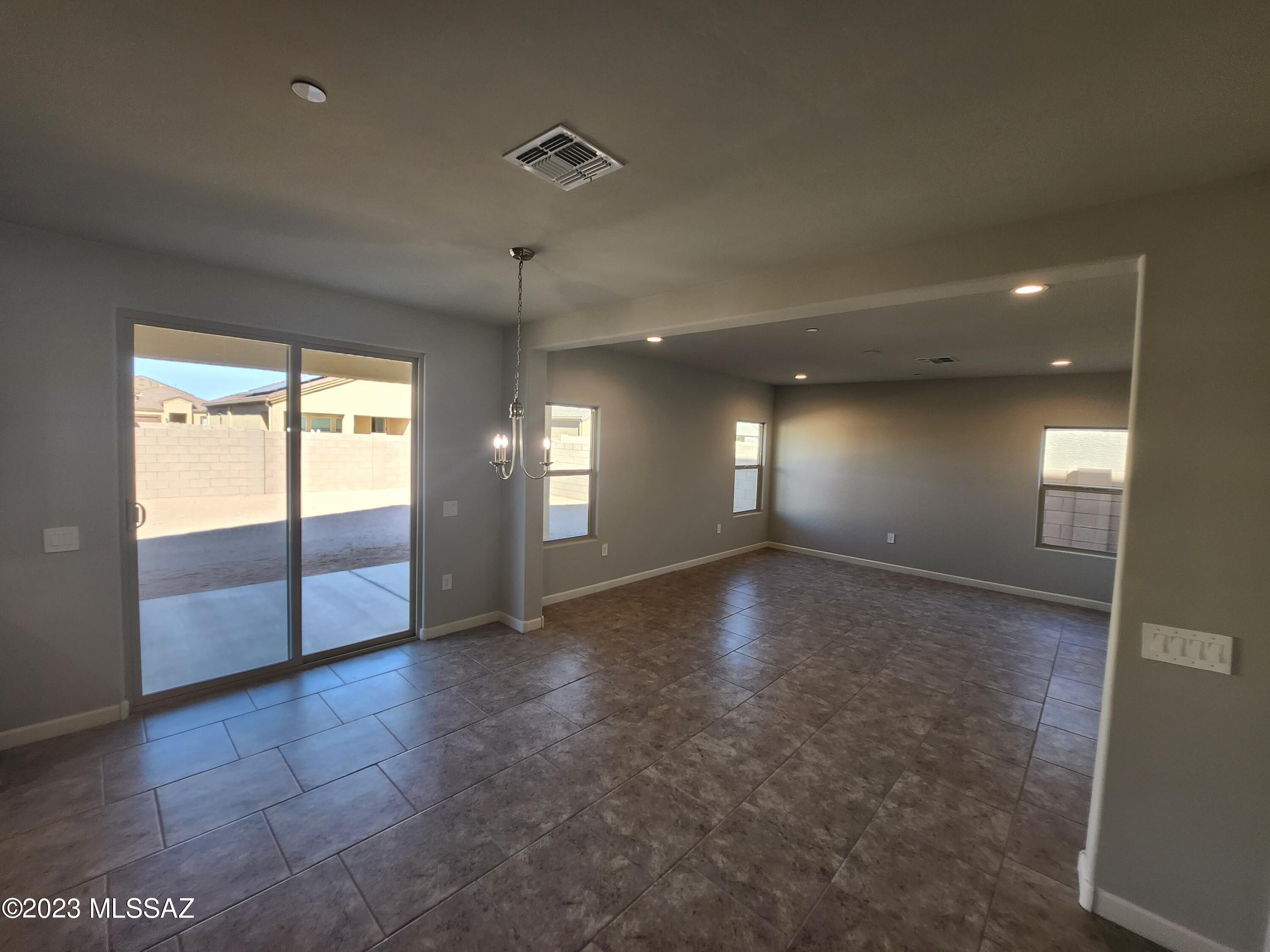 Saguaro Bloom 7A - Residential