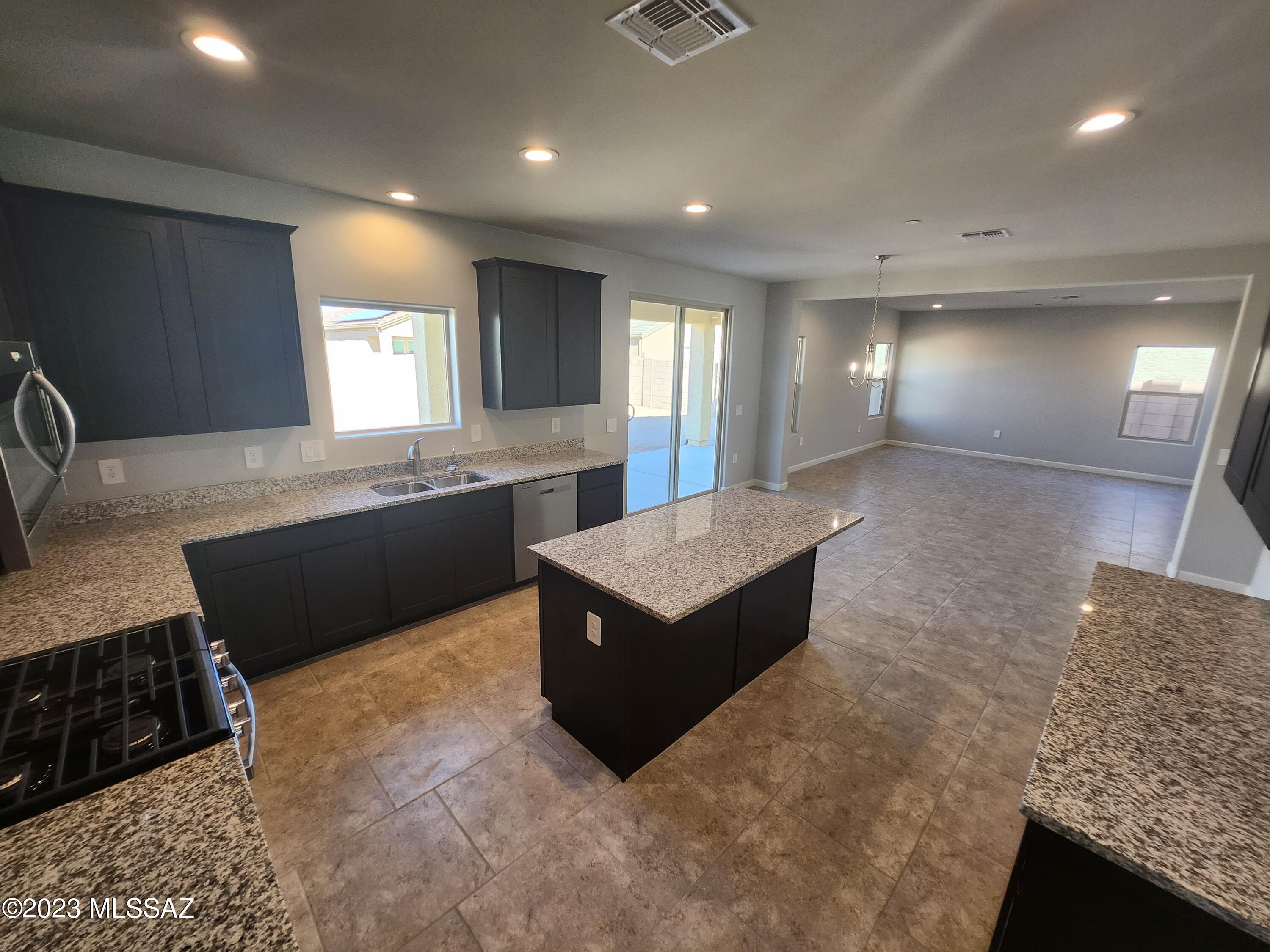 Saguaro Bloom 7A - Residential